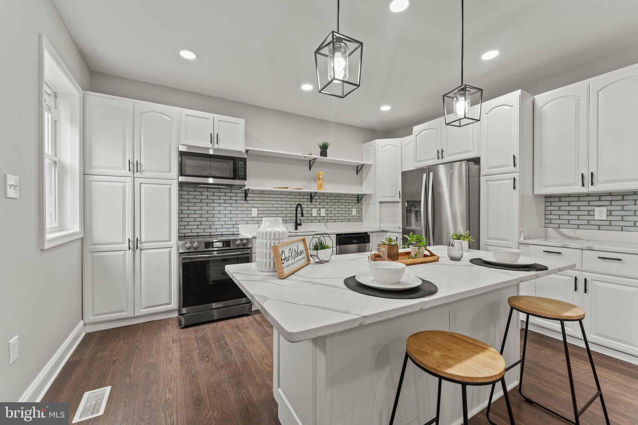 MONTEBELLO - Residential