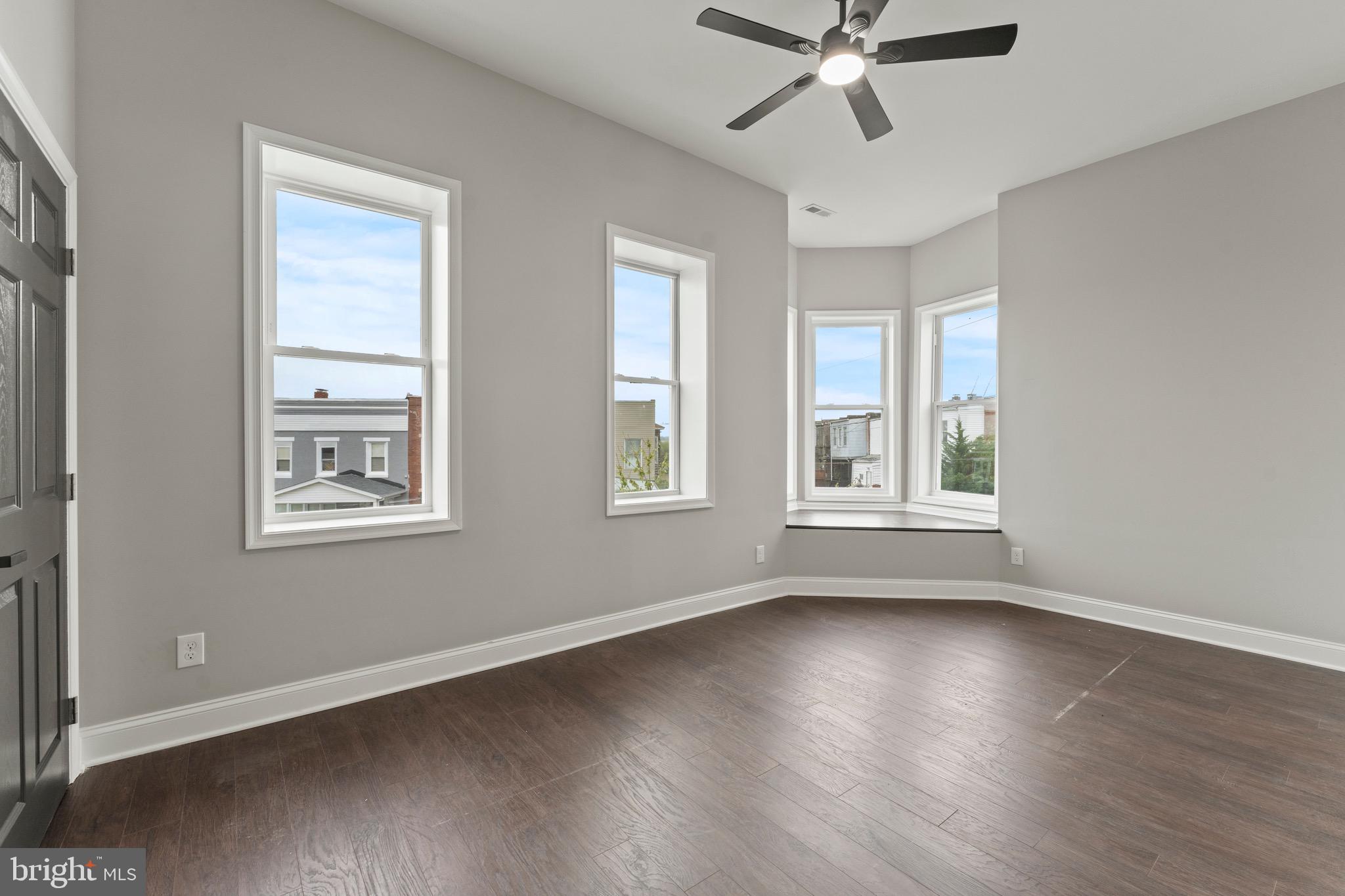 MONTEBELLO - Residential