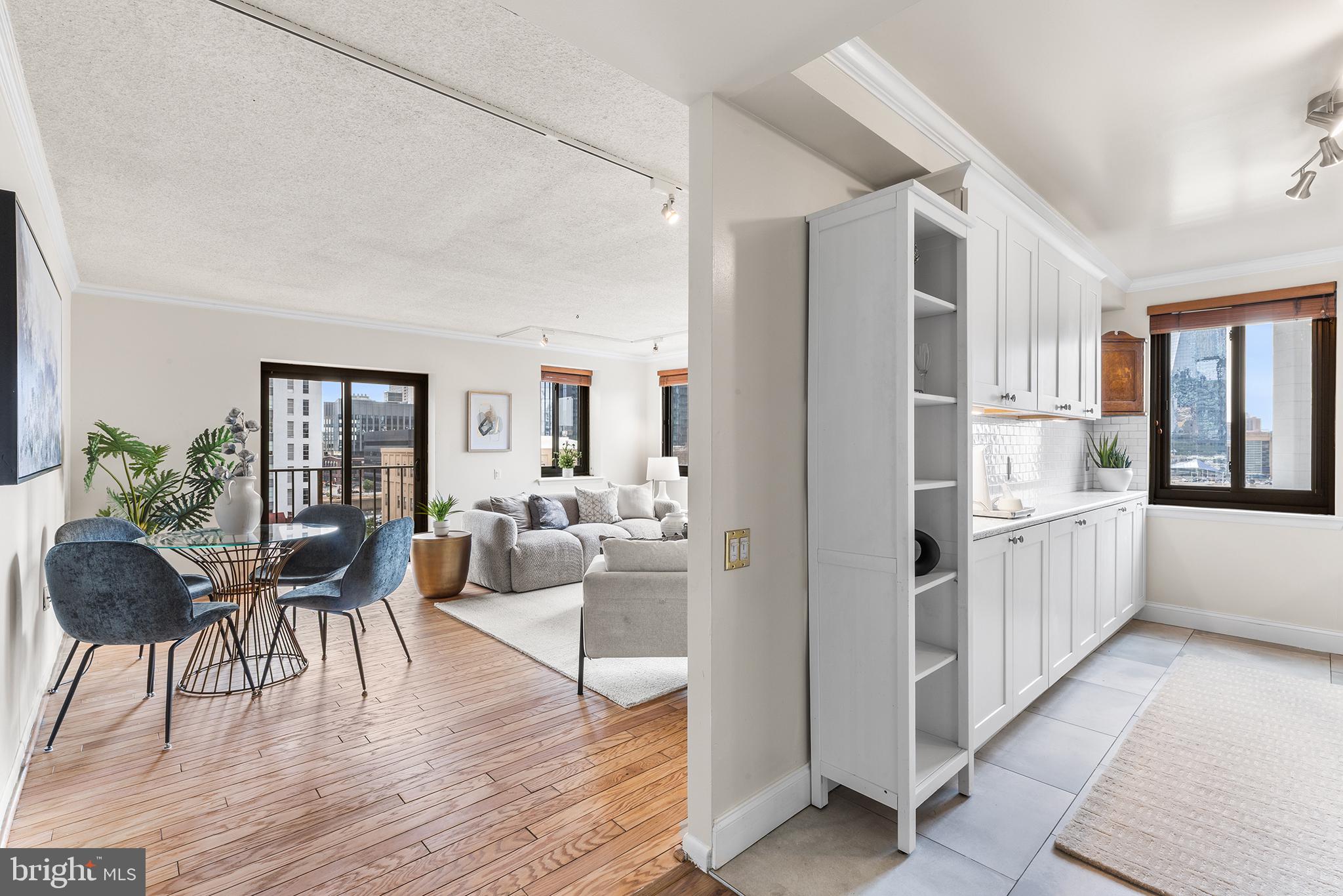 2201 CHERRY STREET 902 AND P6