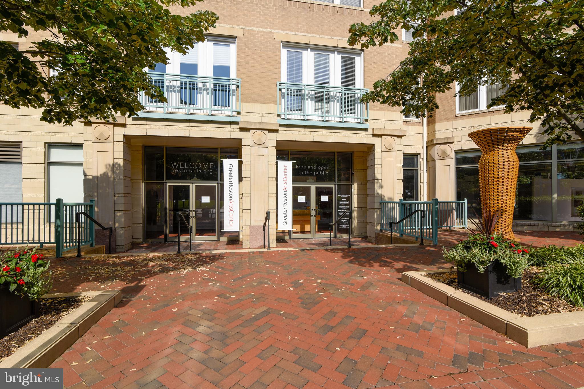 VILLARIDGE - Residential