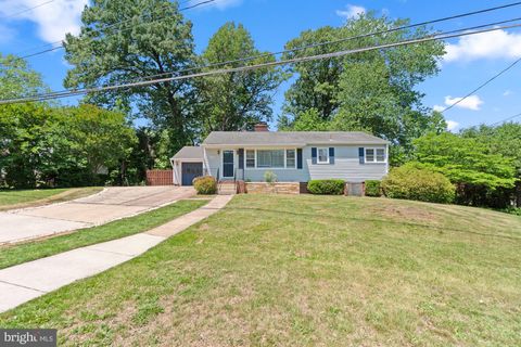 998 N ROOSEVELT STREET FALLS CHURCH VA 22046
