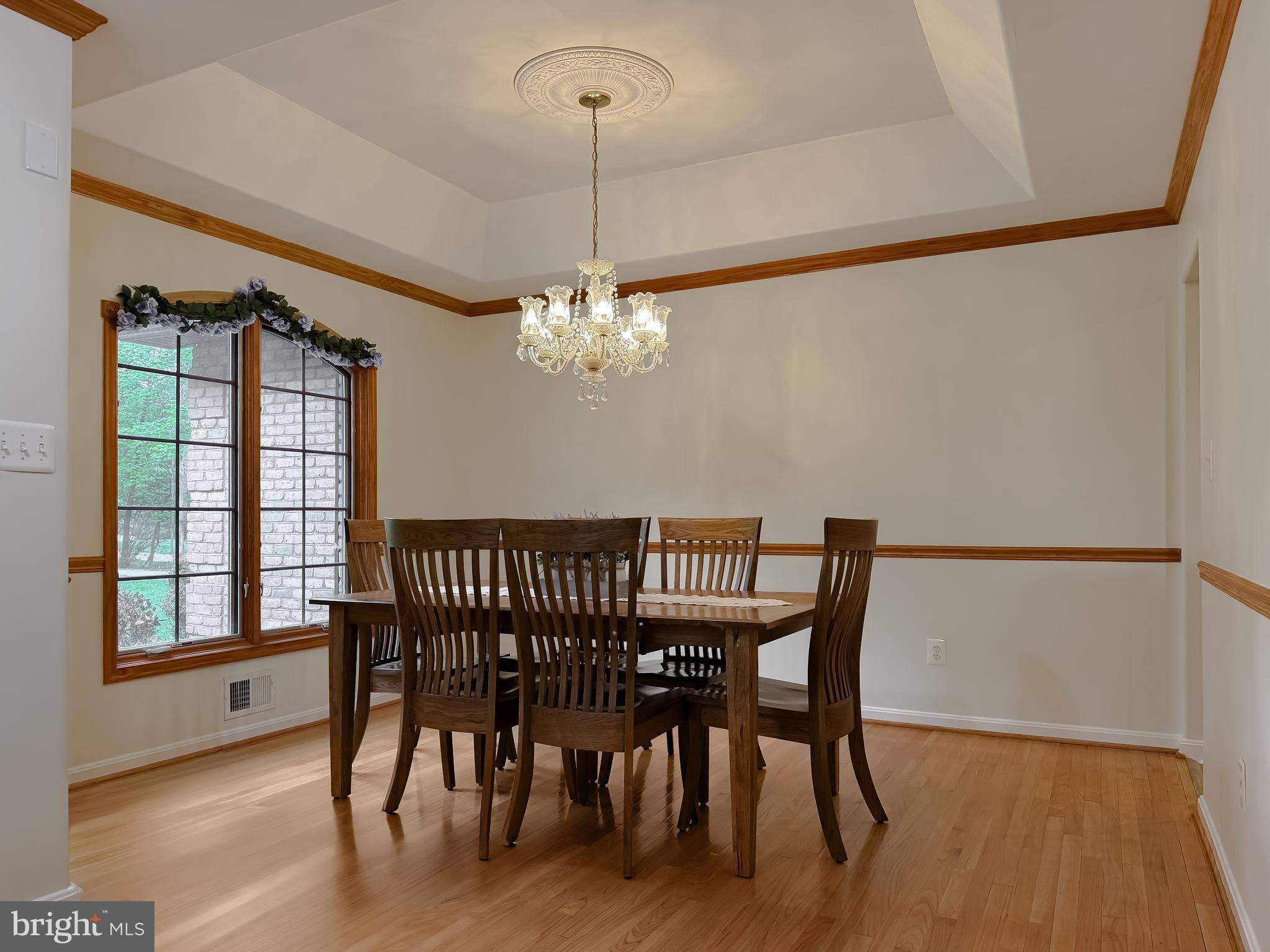 PINE POINTE WOODS - Residential