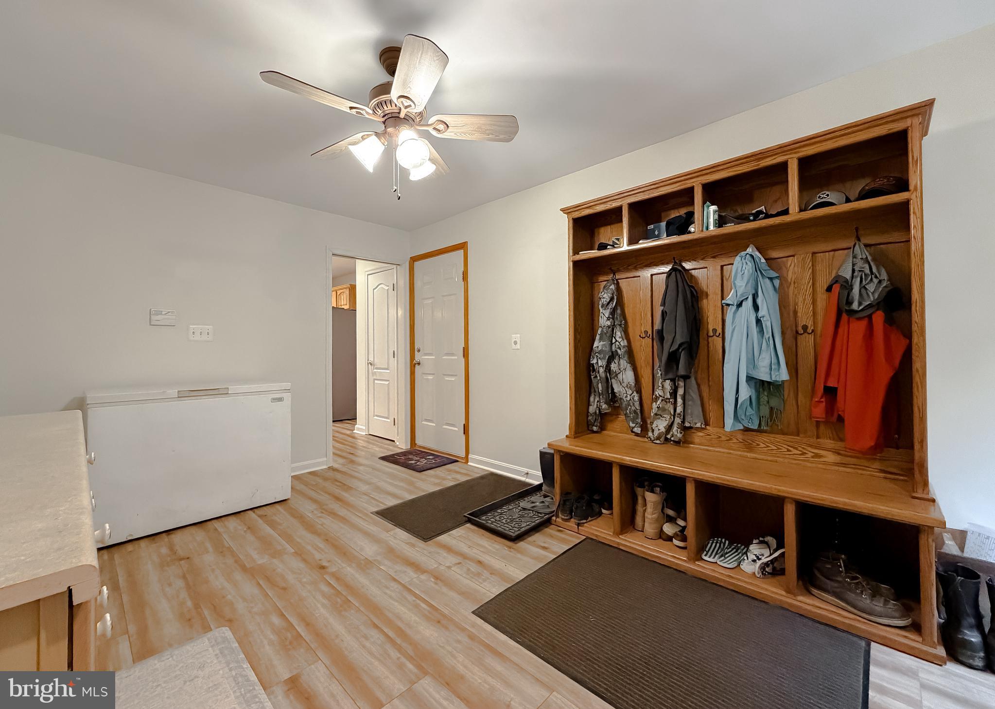 PINE POINTE WOODS - Residential