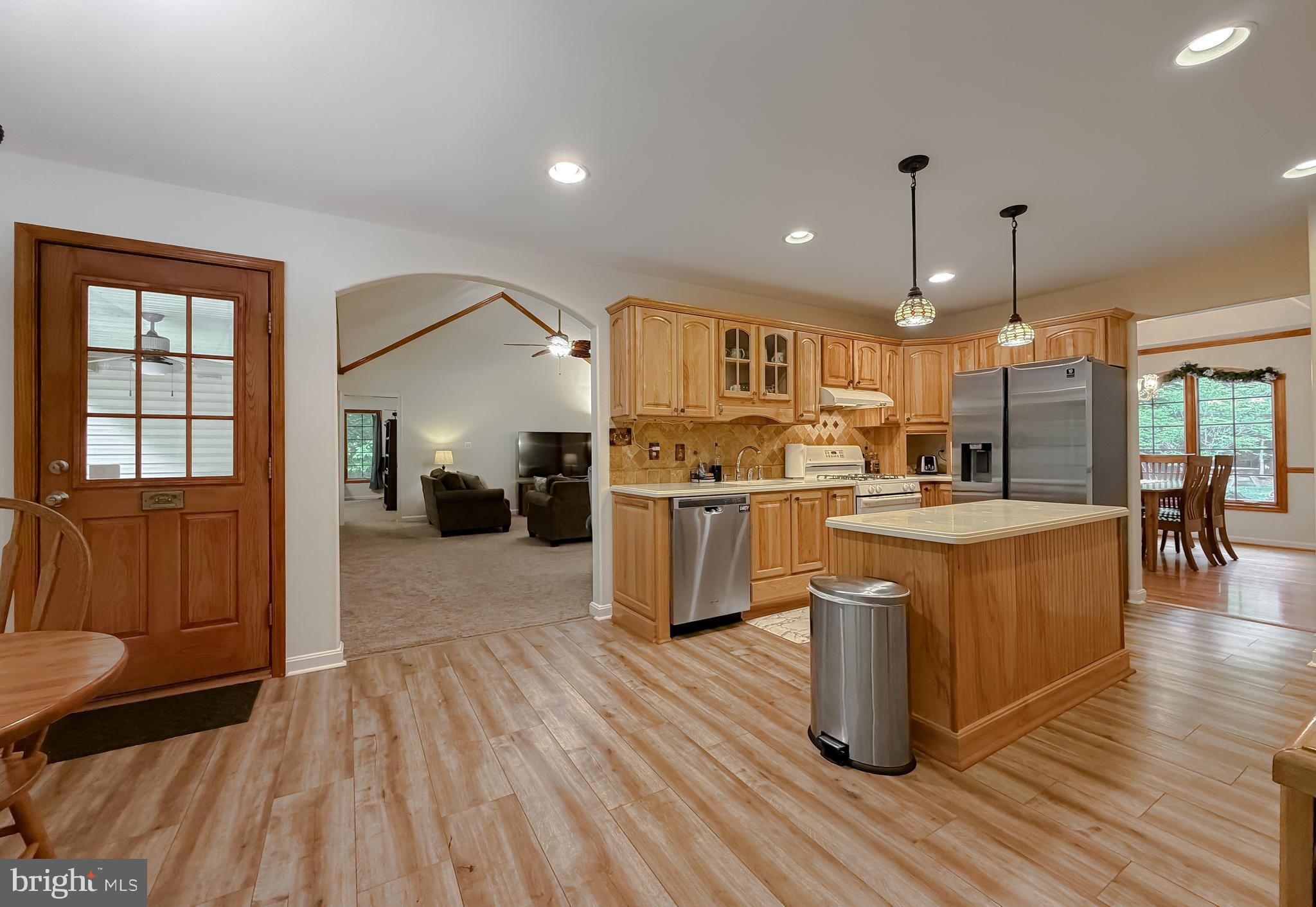 PINE POINTE WOODS - Residential