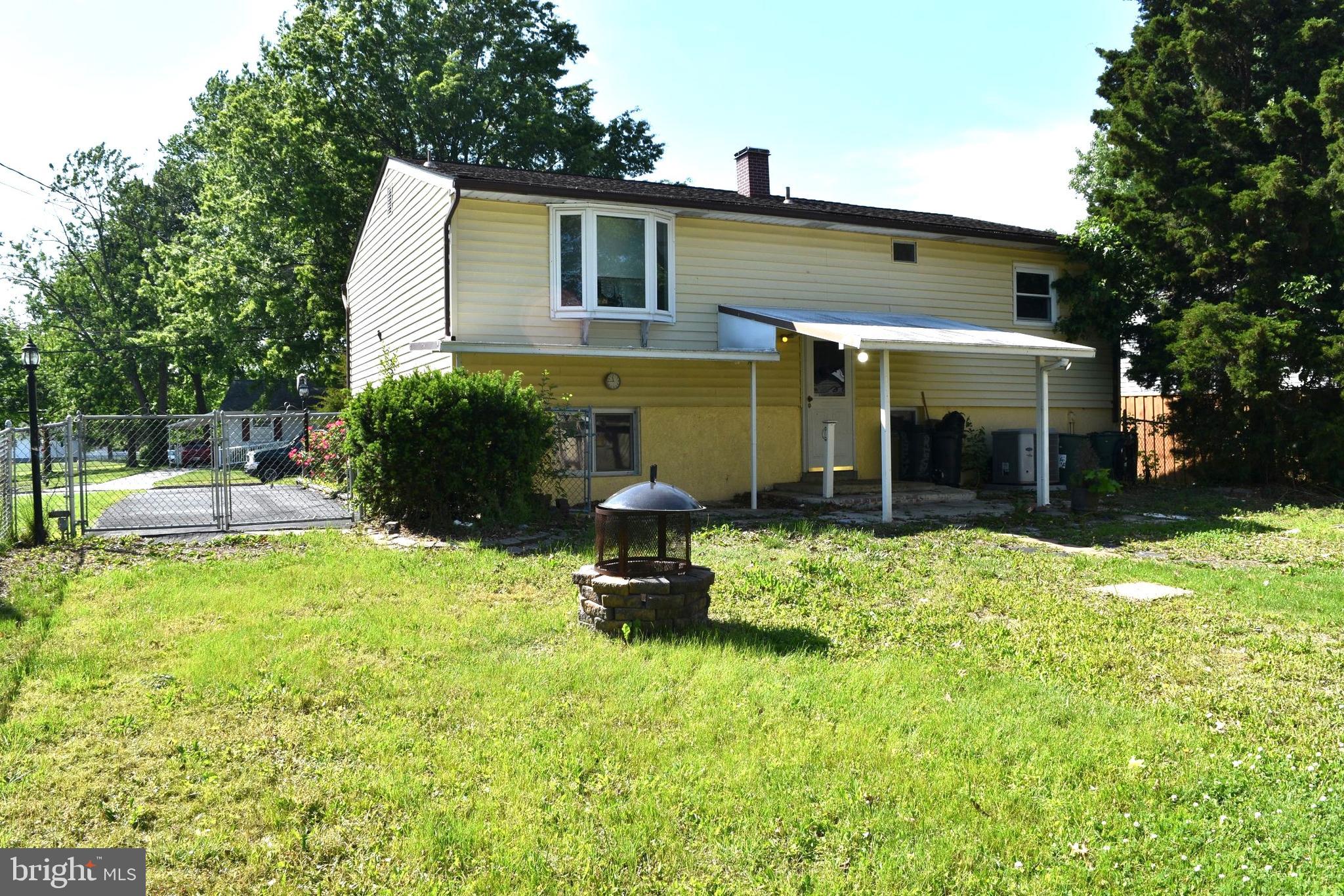 631 WEBB STREET