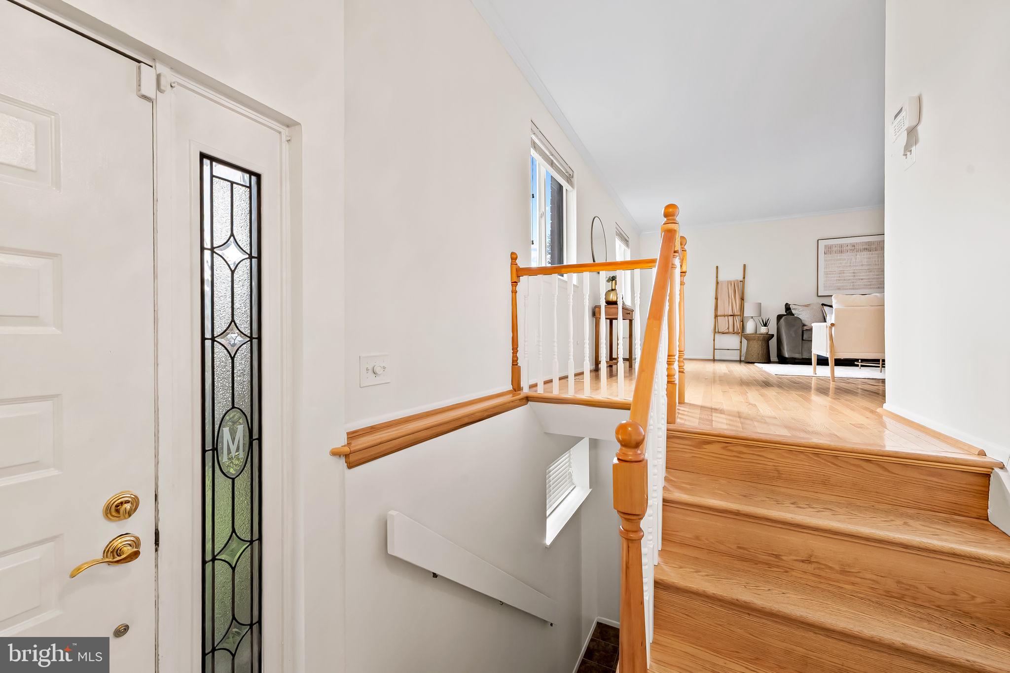 34 LACOSTA COURT