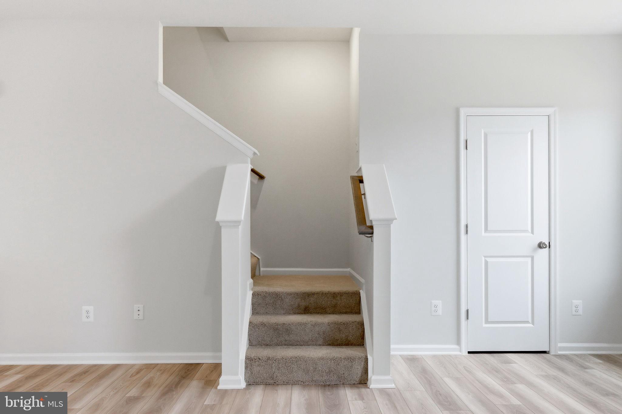 RED CLOVER MEADOWS - Residential Lease