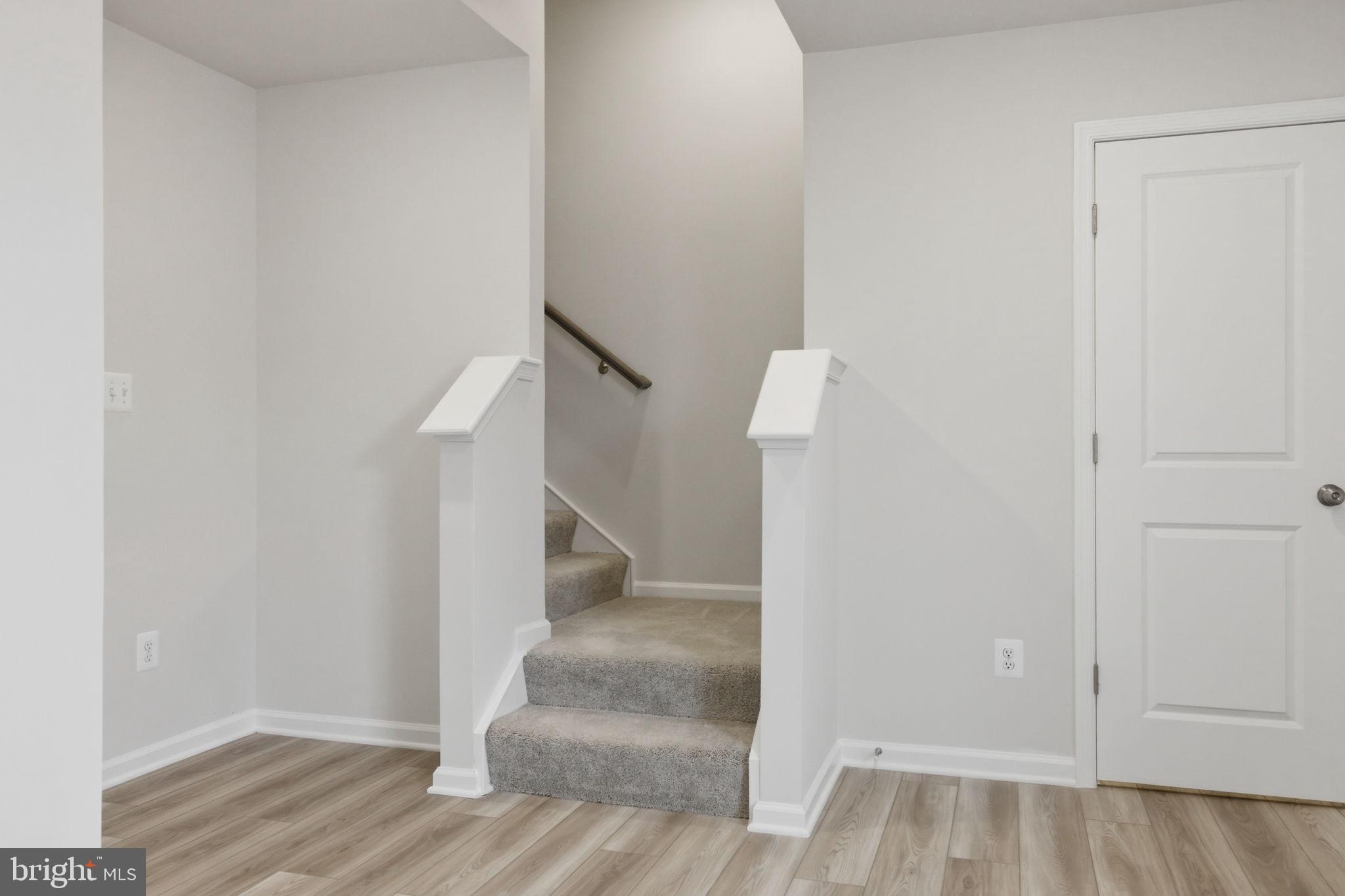 RED CLOVER MEADOWS - Residential Lease