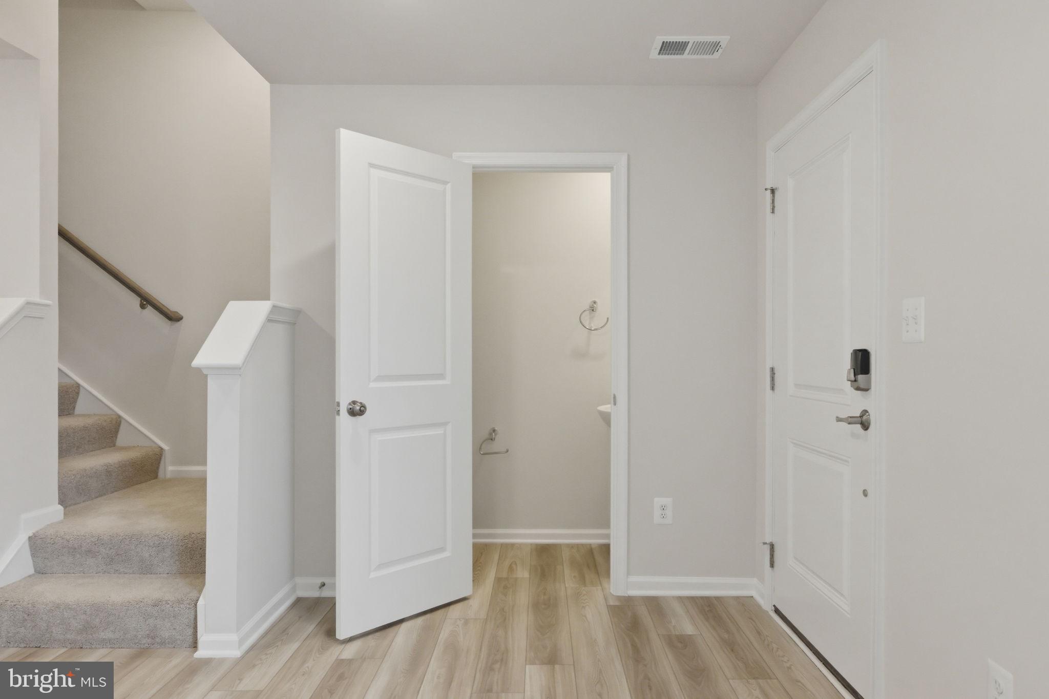 RED CLOVER MEADOWS - Residential Lease