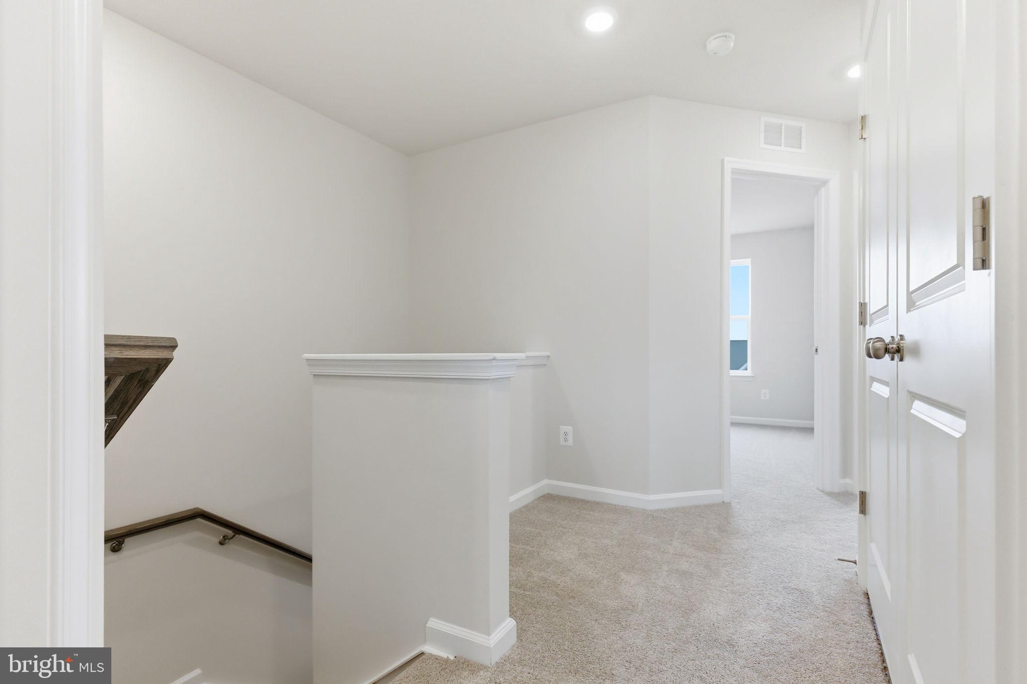 RED CLOVER MEADOWS - Residential Lease