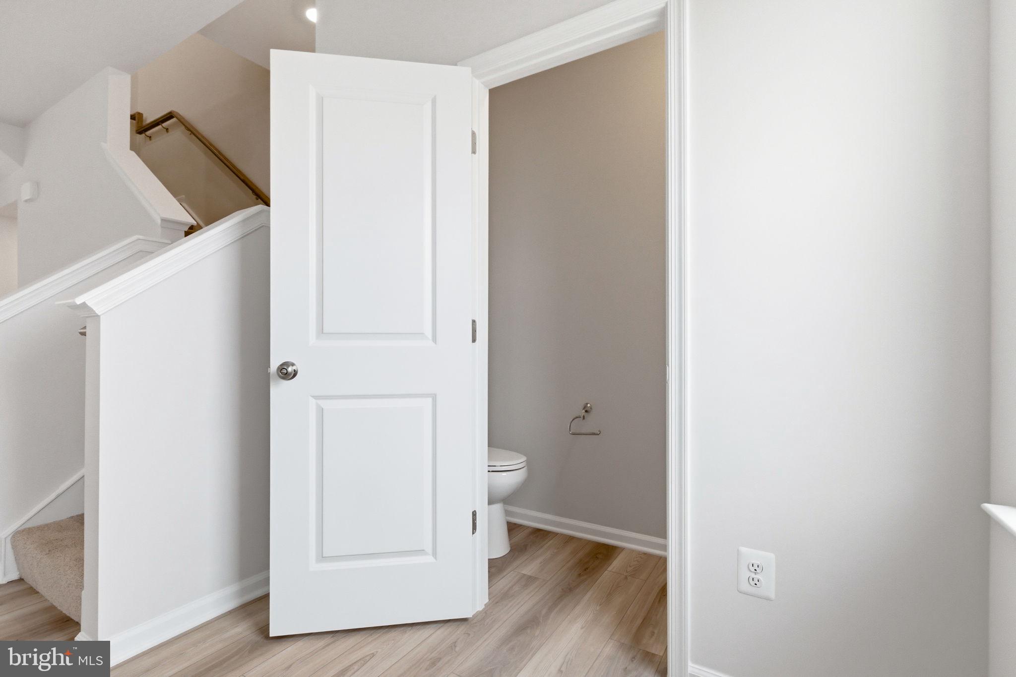 RED CLOVER MEADOWS - Residential Lease