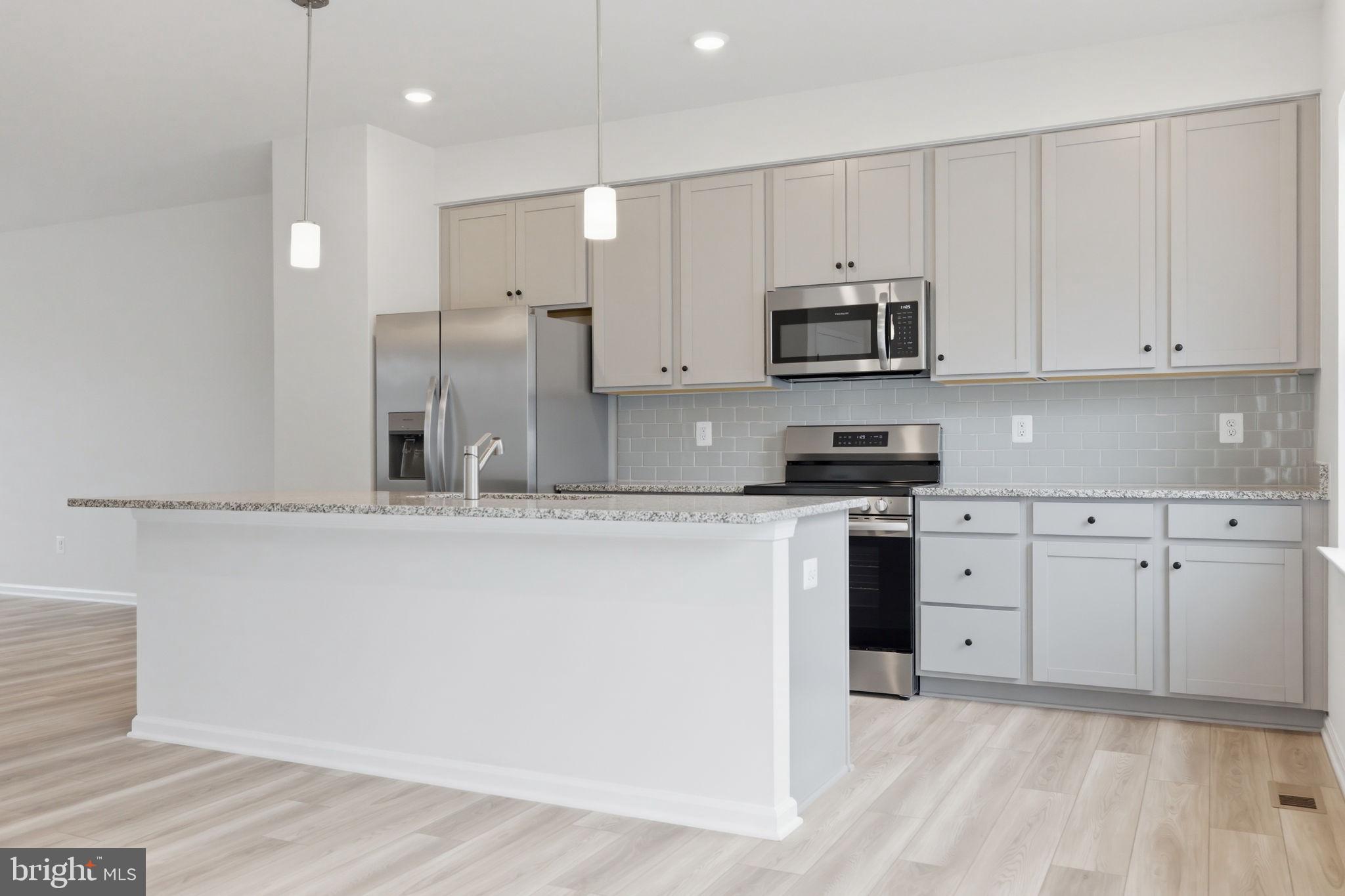 RED CLOVER MEADOWS - Residential Lease