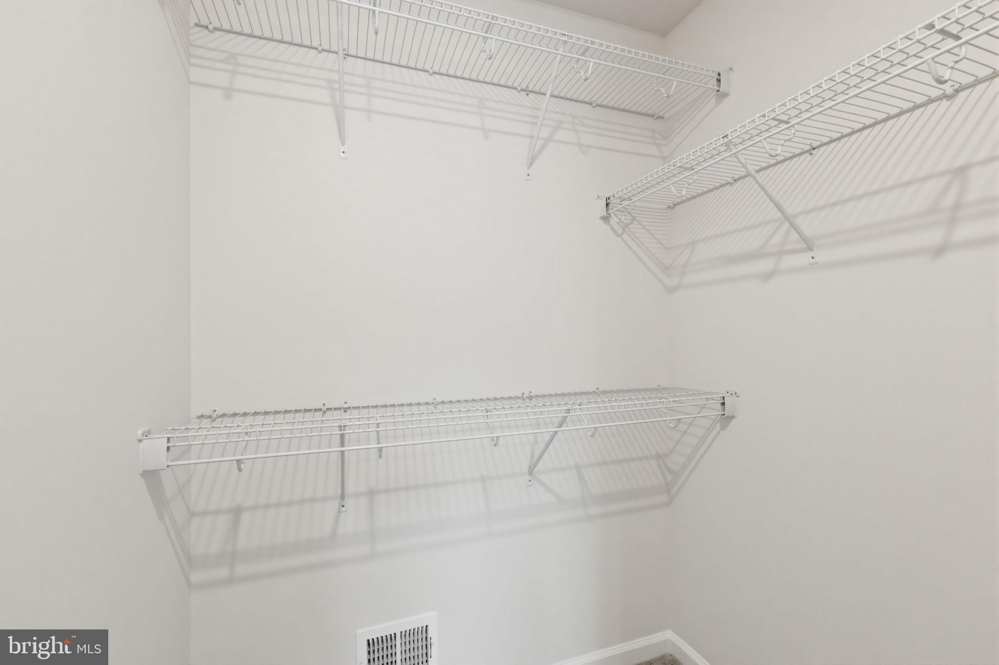 RED CLOVER MEADOWS - Residential Lease