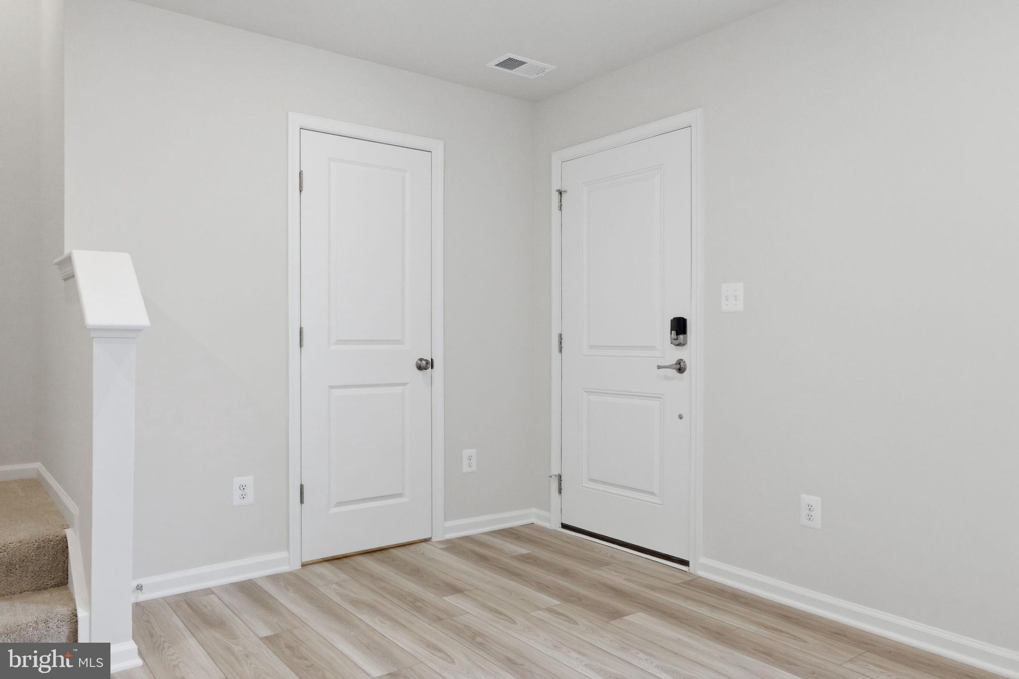 RED CLOVER MEADOWS - Residential Lease