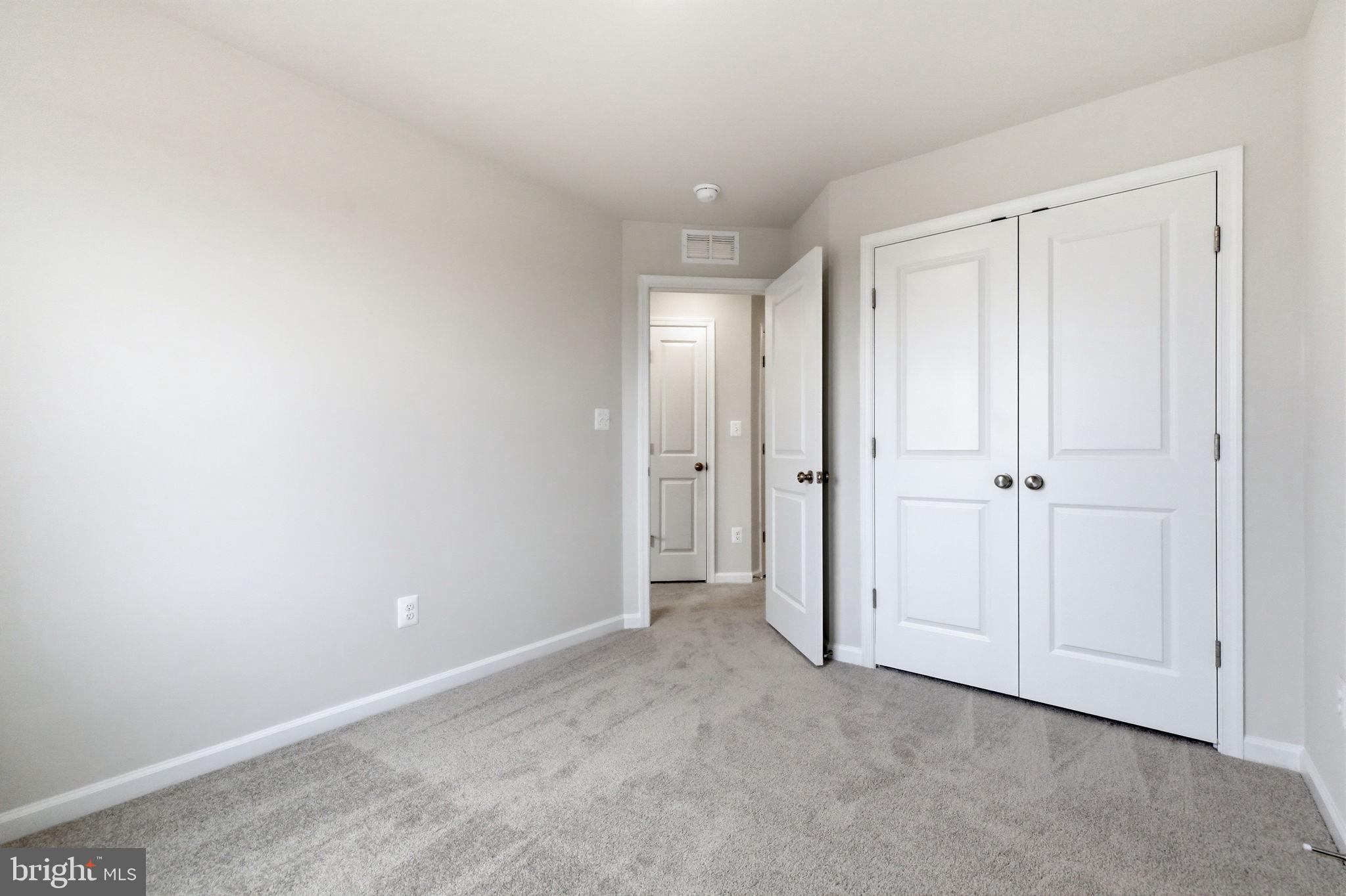 RED CLOVER MEADOWS - Residential Lease