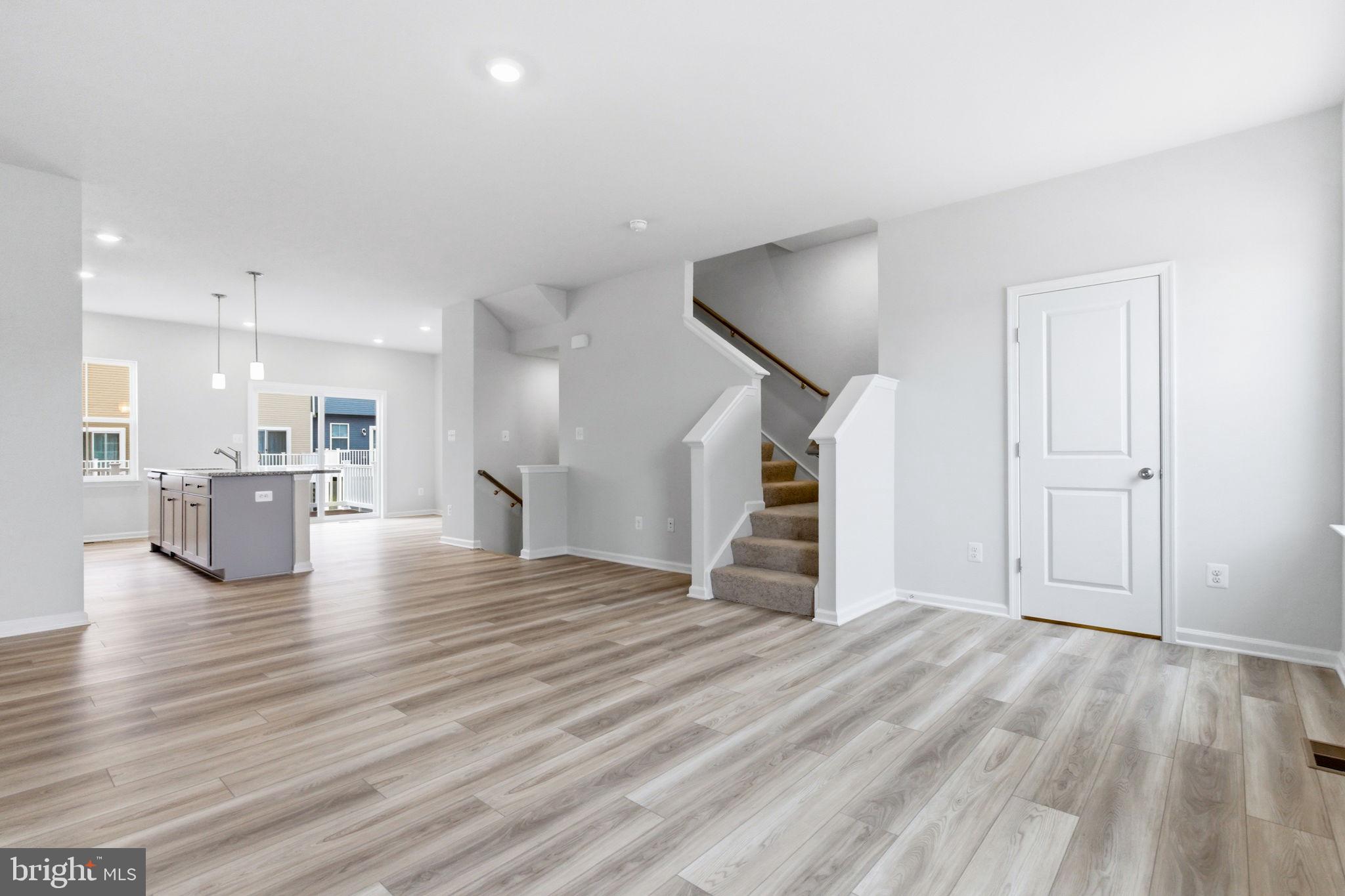 RED CLOVER MEADOWS - Residential Lease