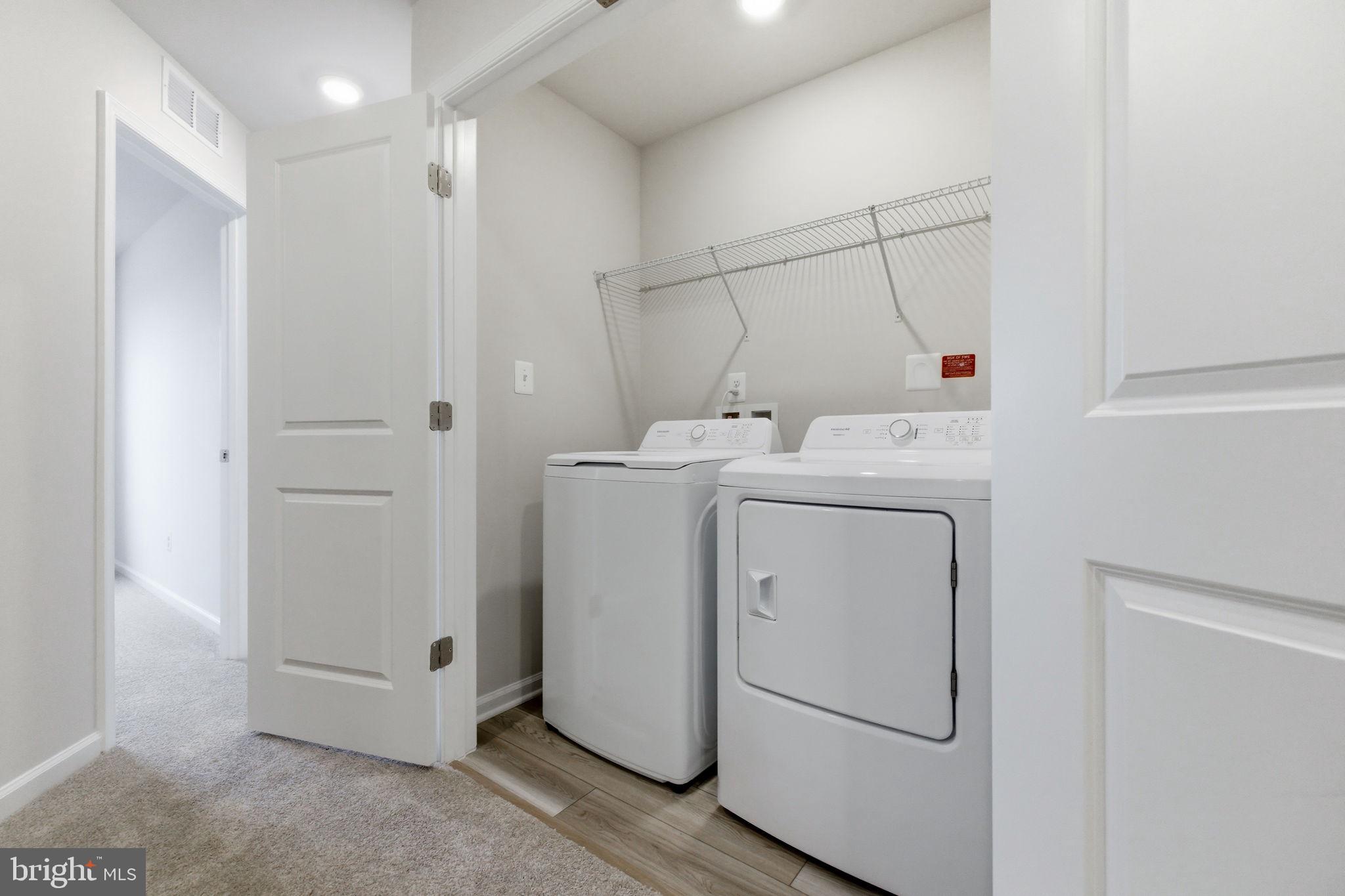 RED CLOVER MEADOWS - Residential Lease