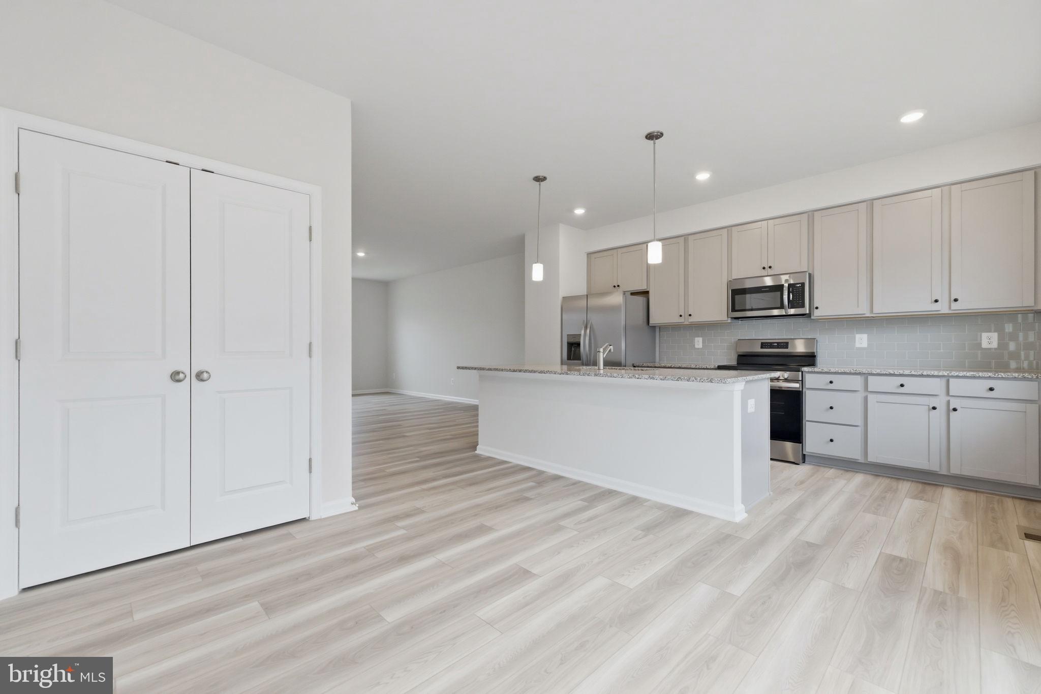 RED CLOVER MEADOWS - Residential Lease