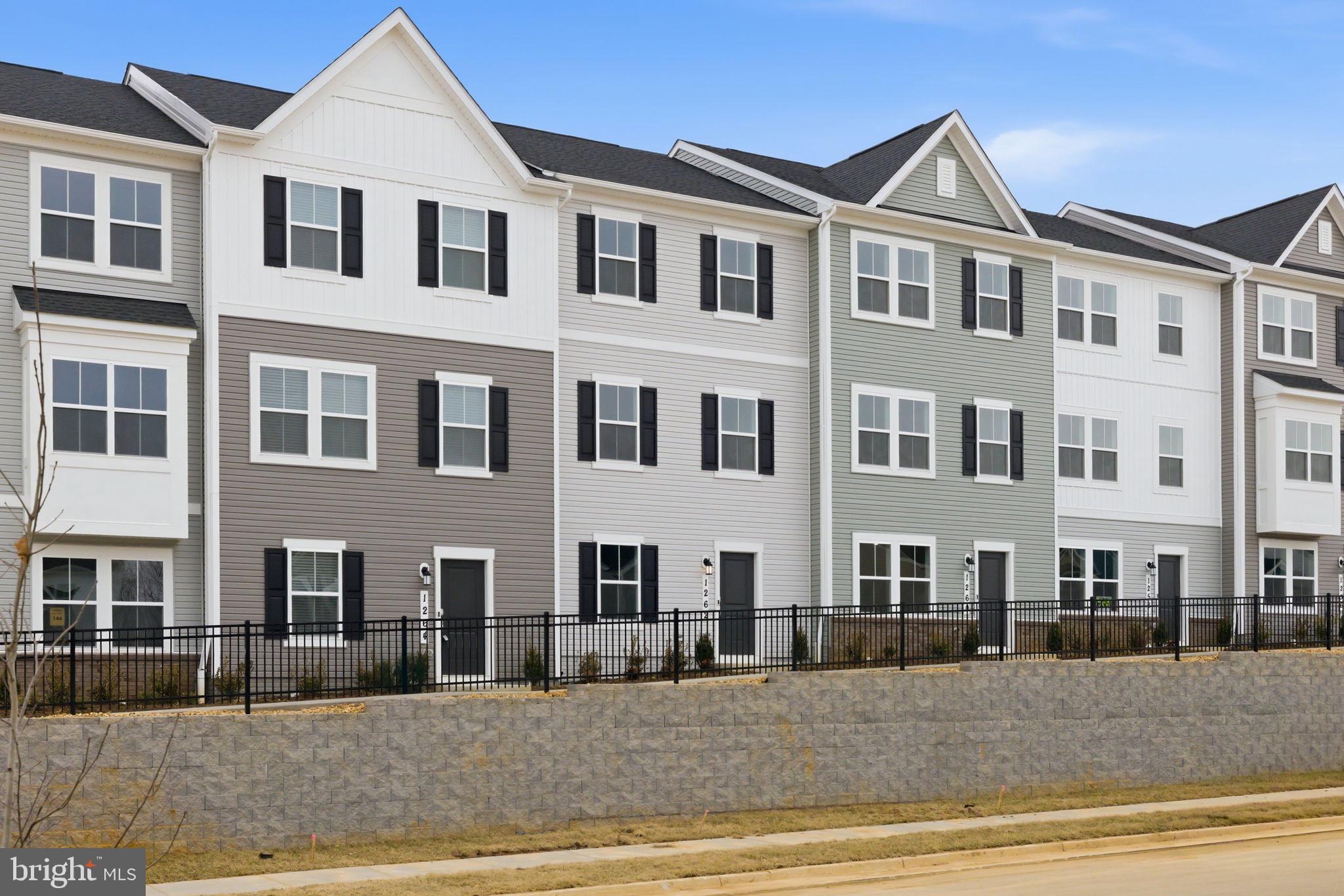 RED CLOVER MEADOWS - Residential Lease