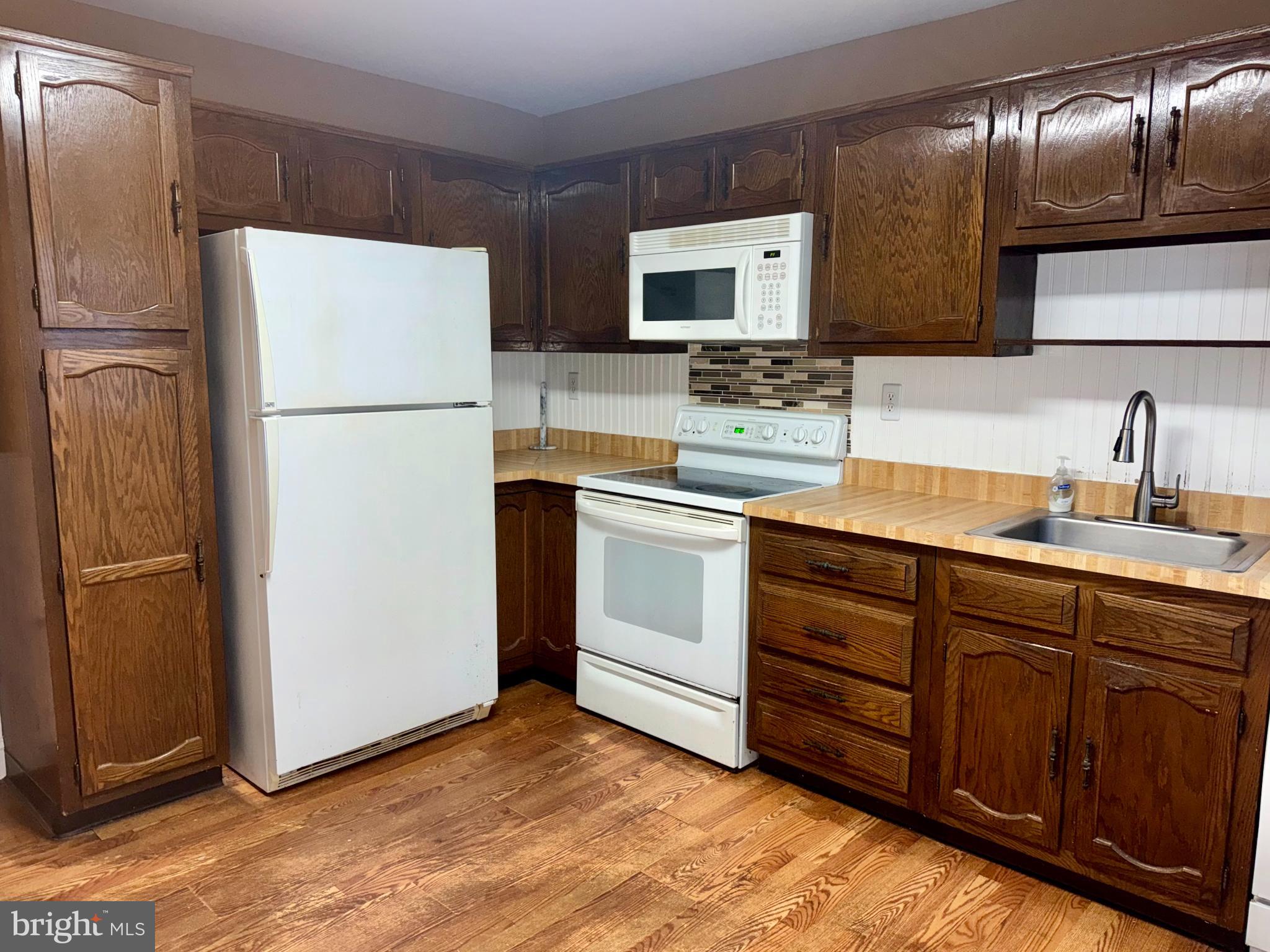 LEISURETOWNE - Residential