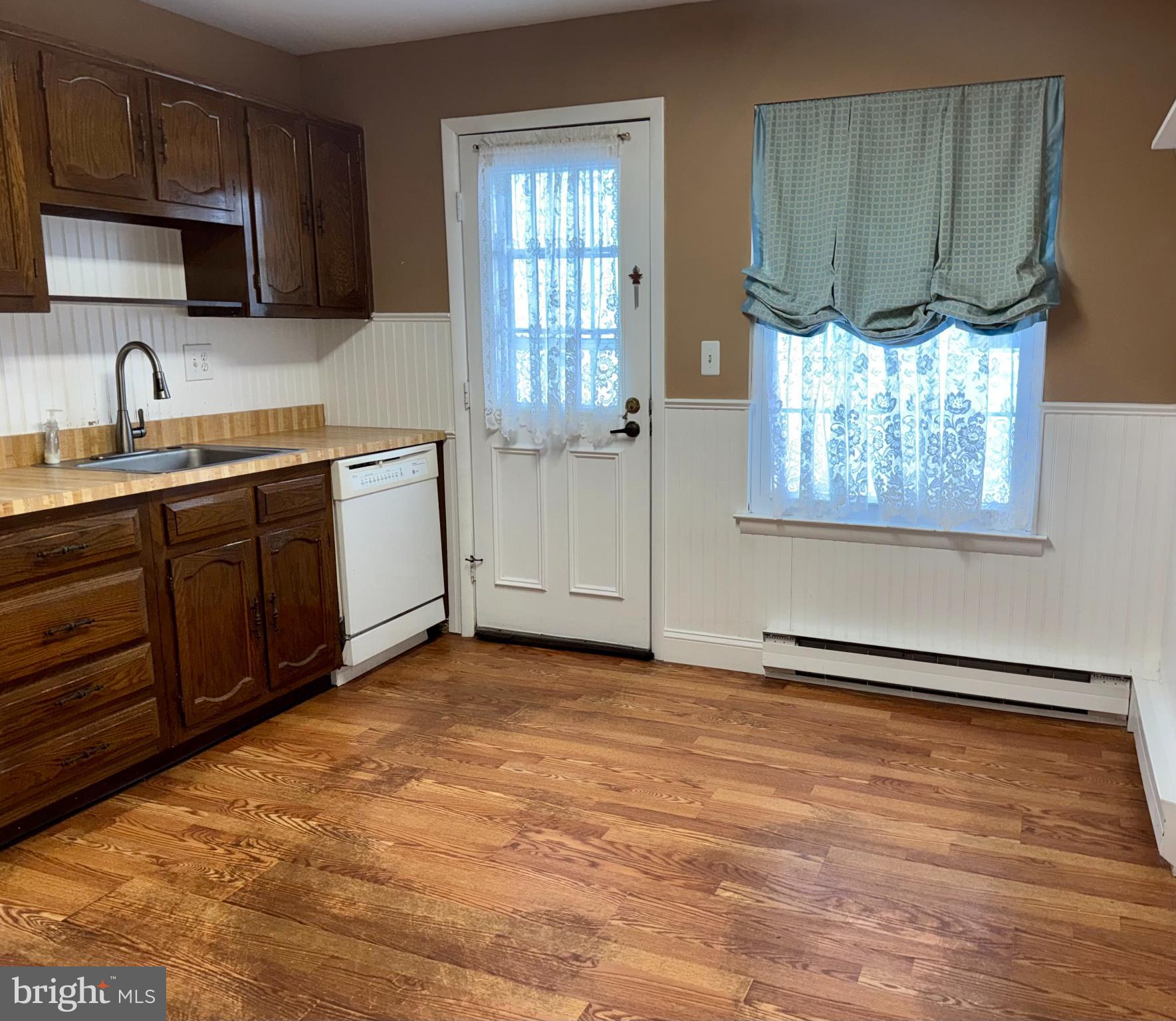 LEISURETOWNE - Residential