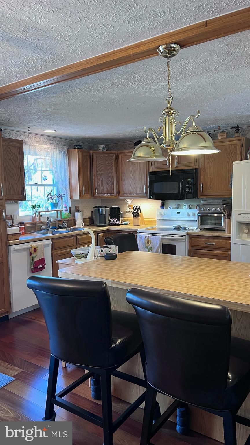 AMANDIANA ESTATES - Residential