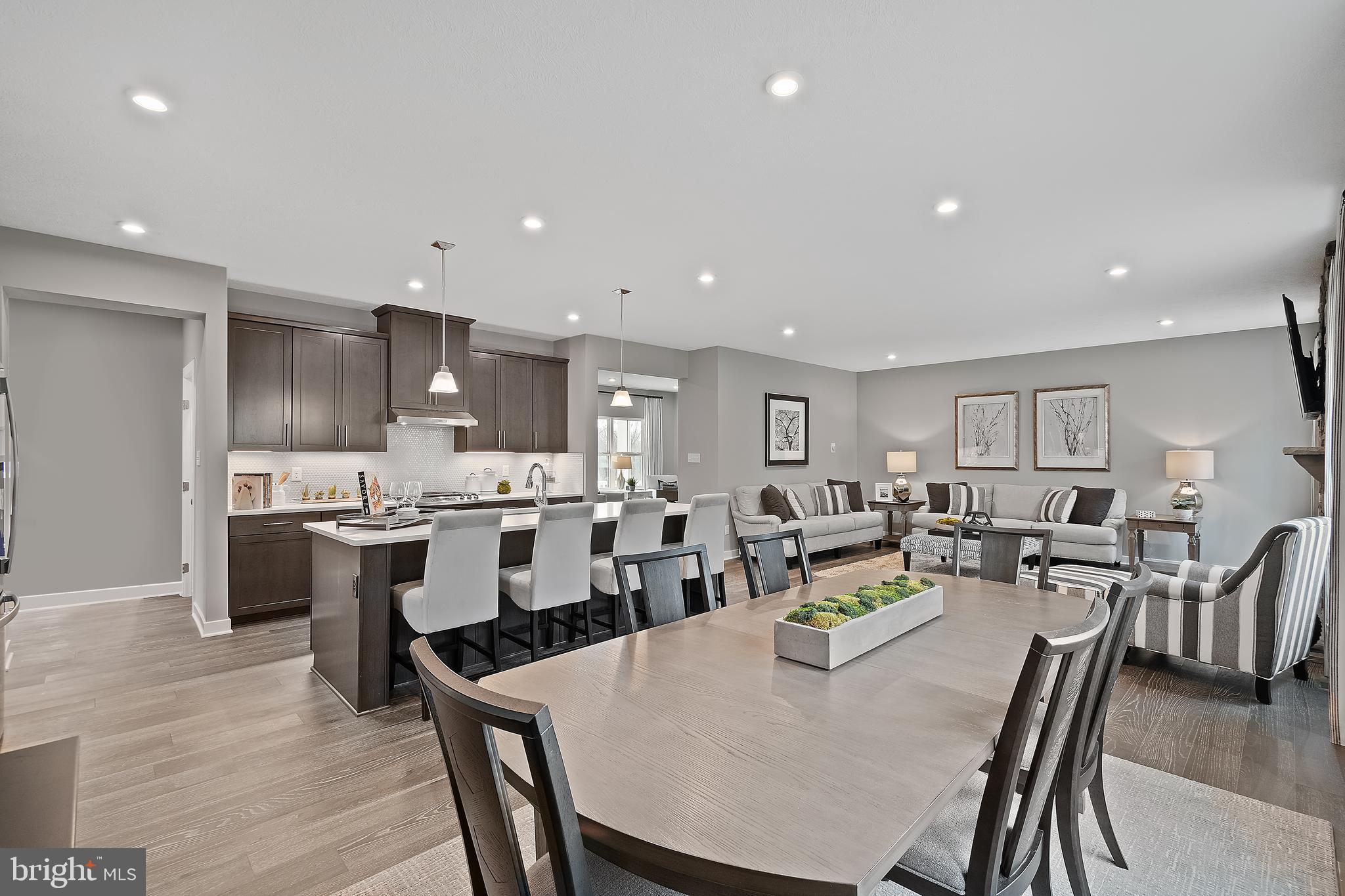 STRAY WINDS FARM - Residential