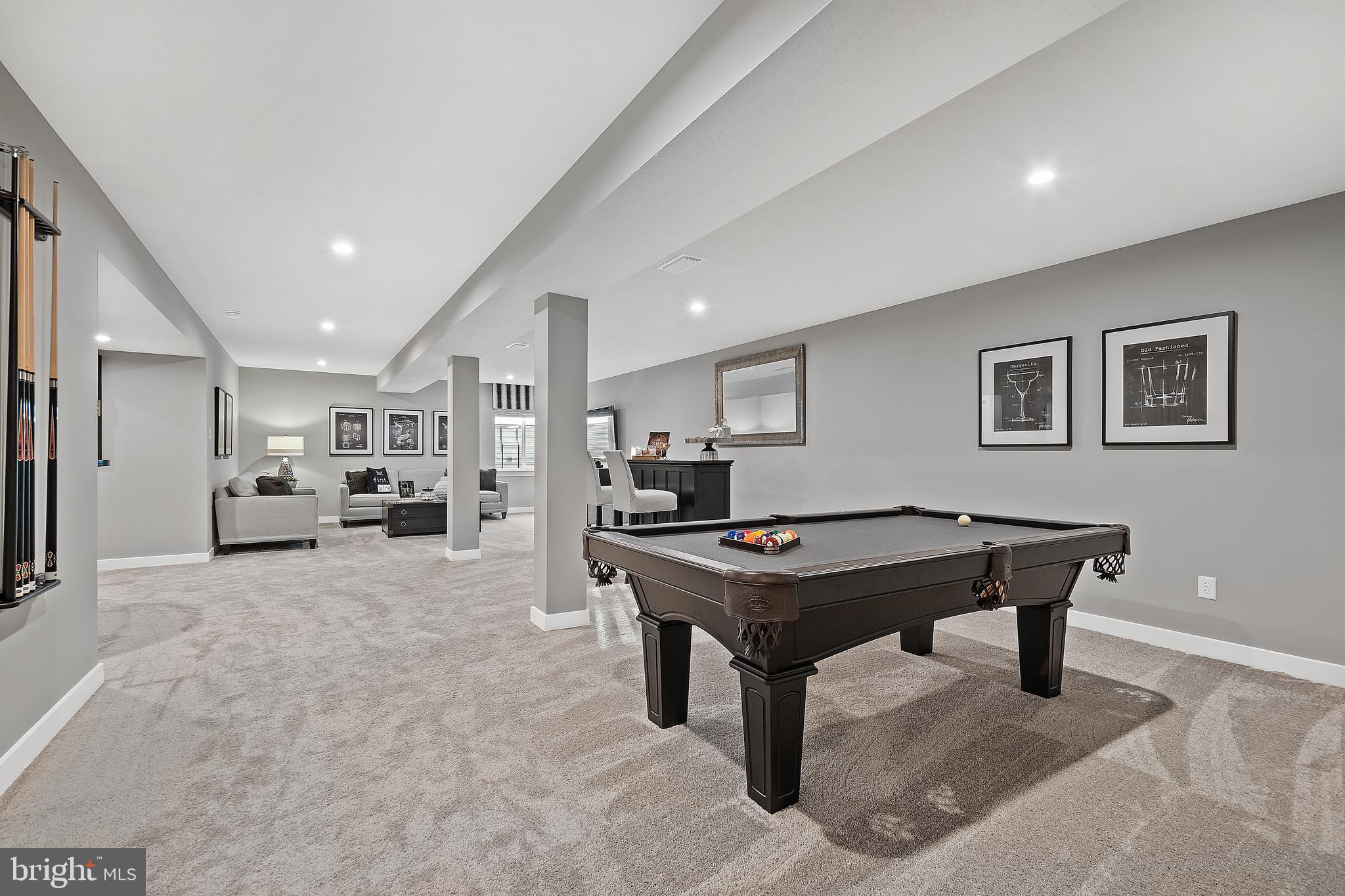 STRAY WINDS FARM - Residential