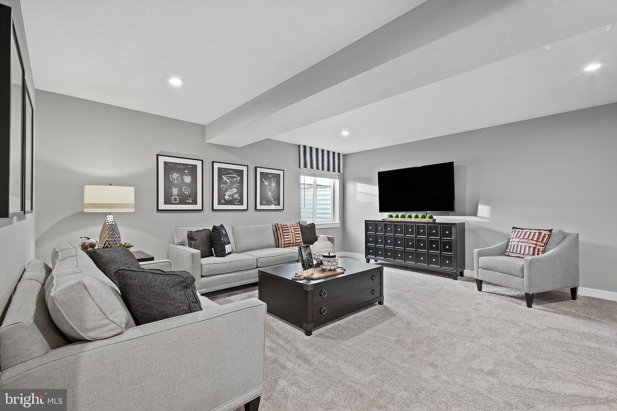 STRAY WINDS FARM - Residential