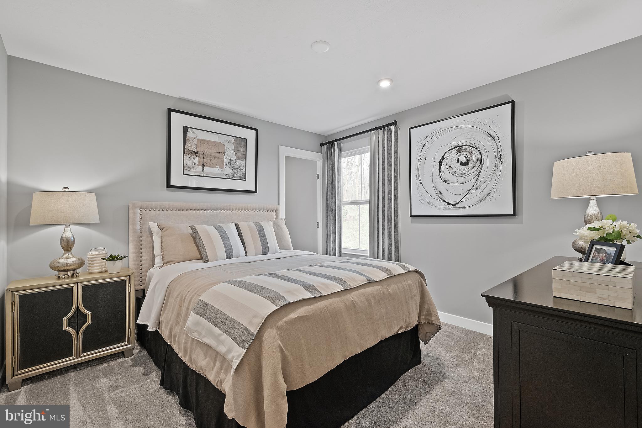 STRAY WINDS FARM - Residential