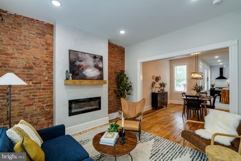 Photo of 522 W King Street, LANCASTER, PA 17603 (MLS # PALA2073586)