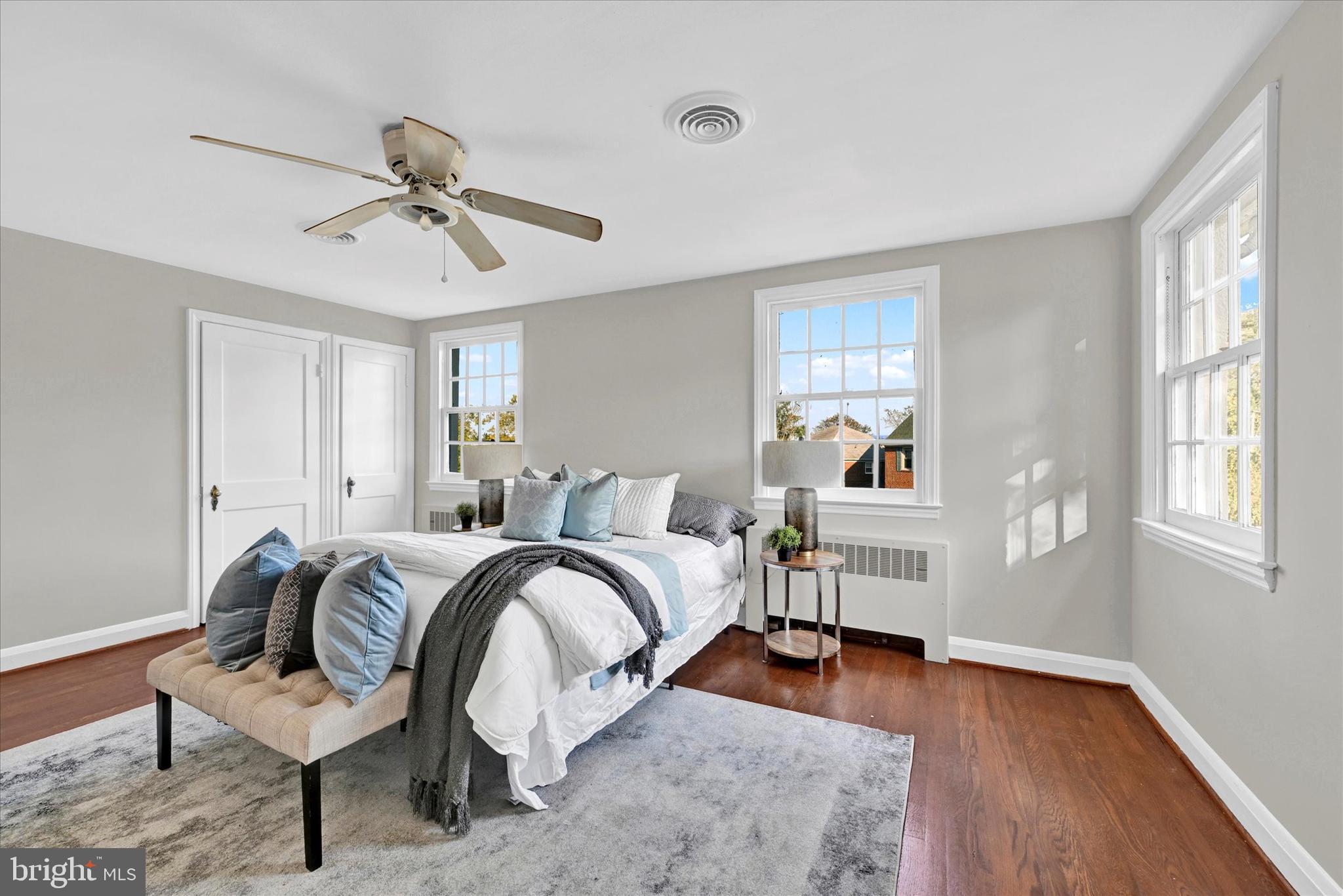 WEST HILLS - Residential