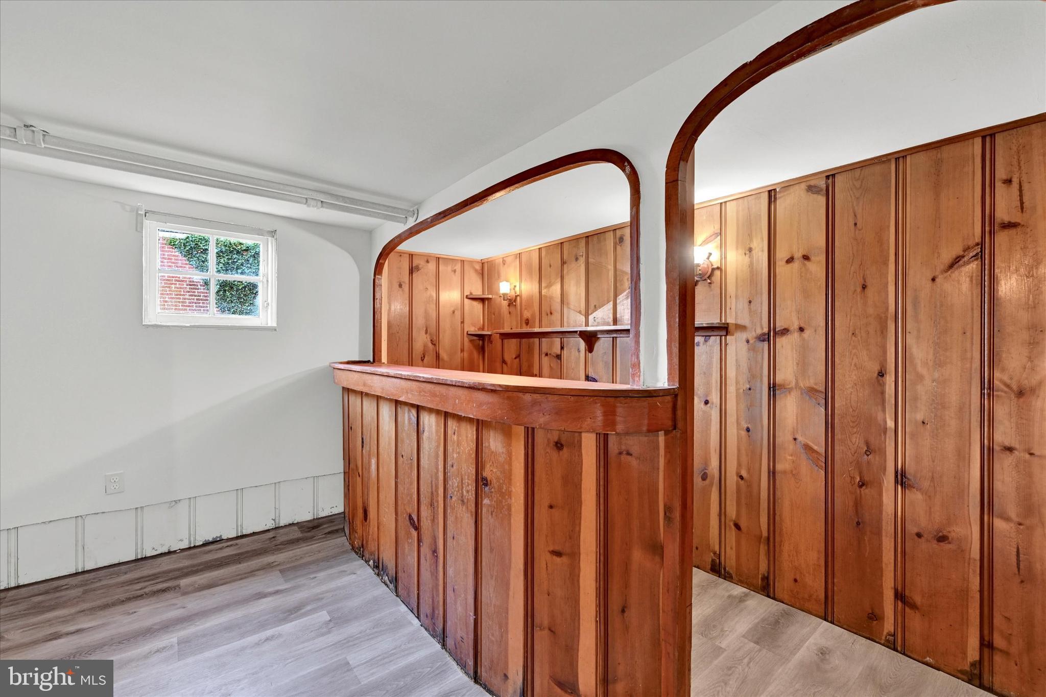 WEST HILLS - Residential