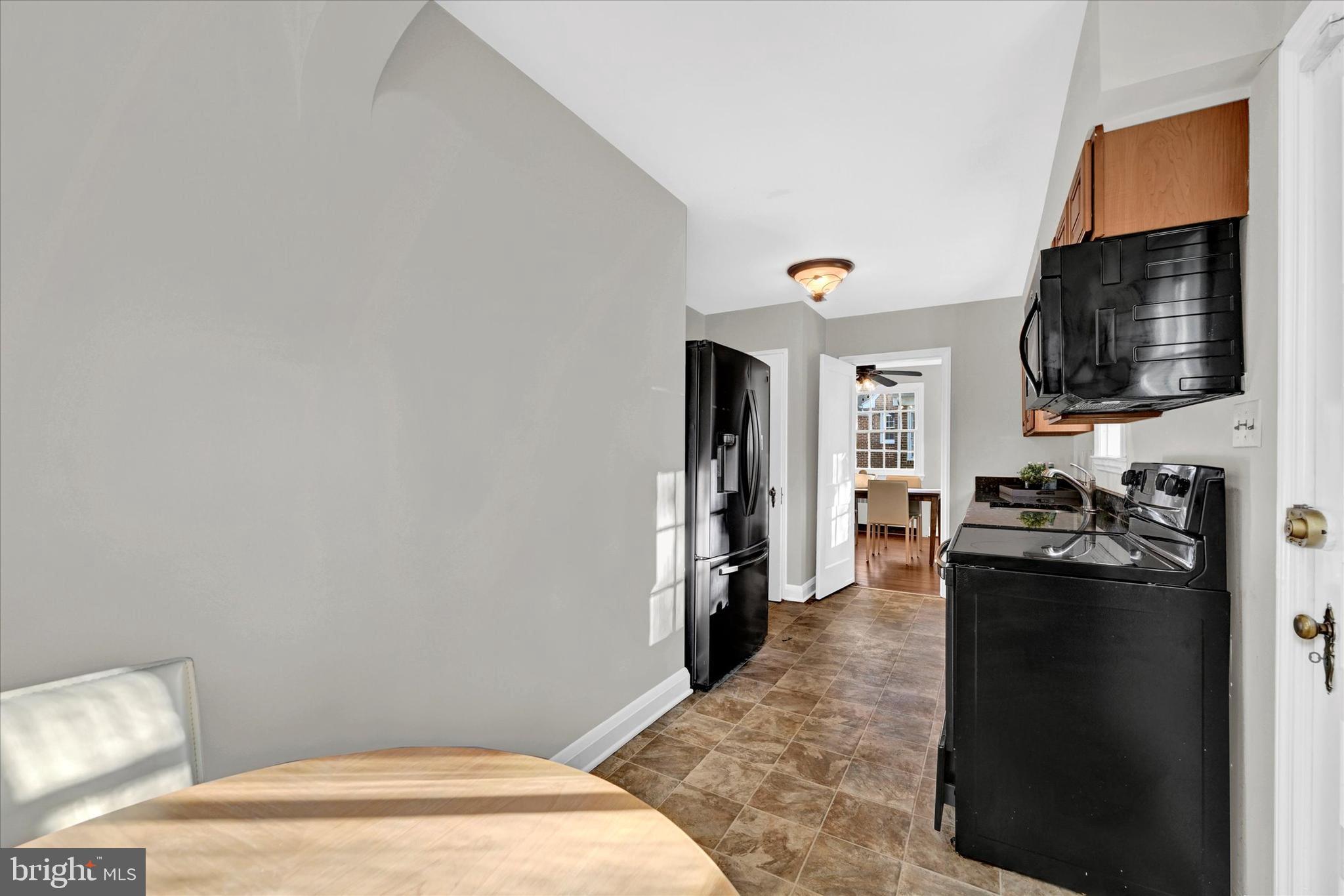 WEST HILLS - Residential