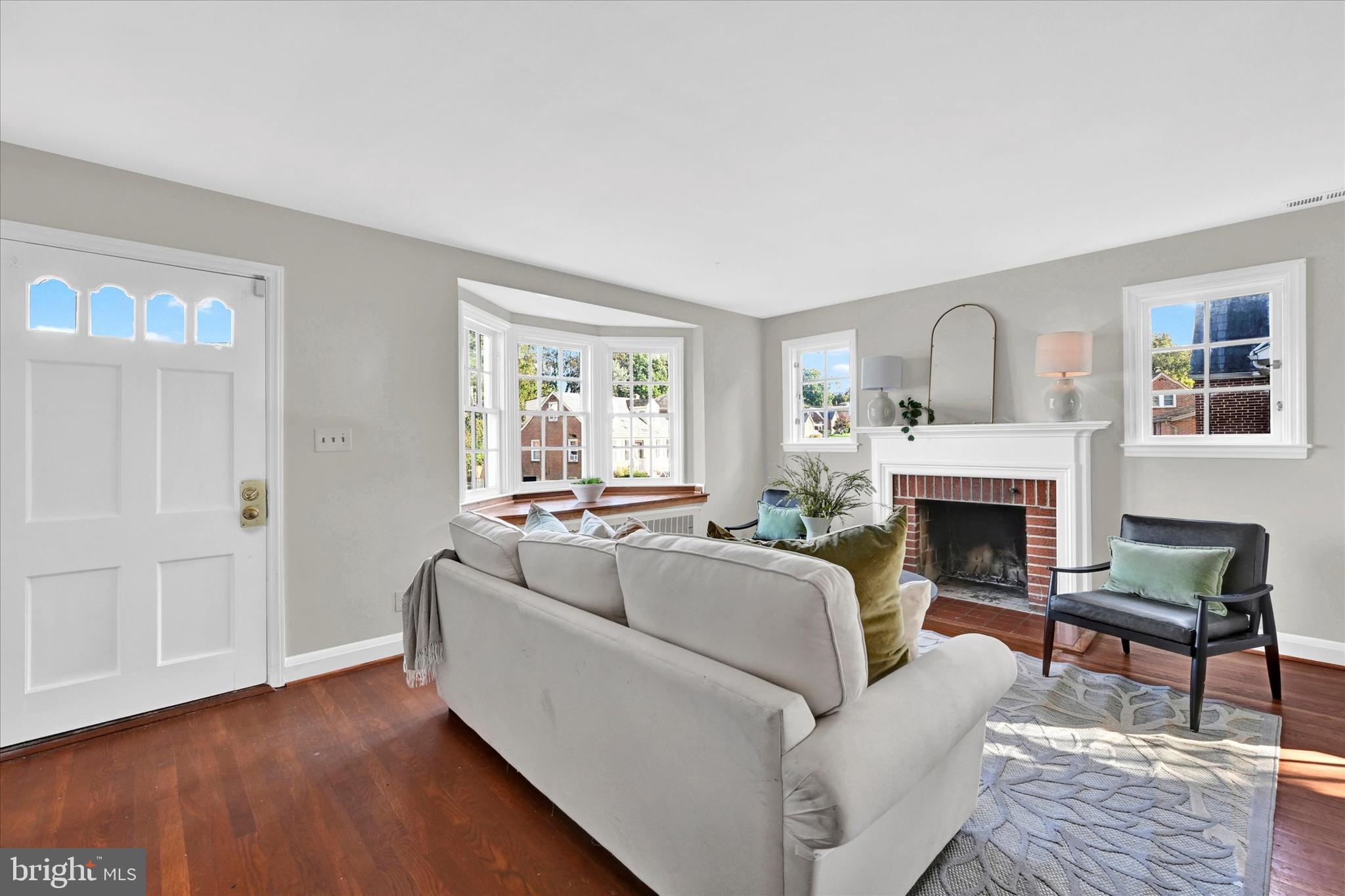 WEST HILLS - Residential