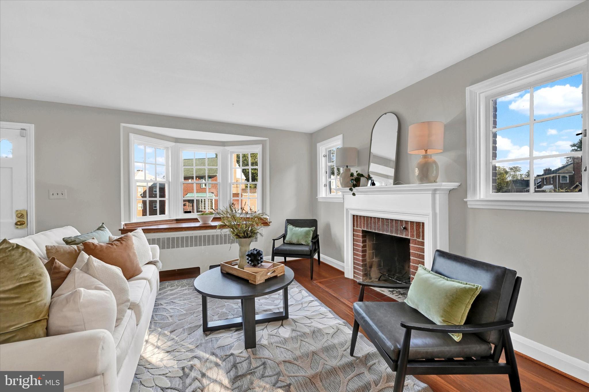 WEST HILLS - Residential