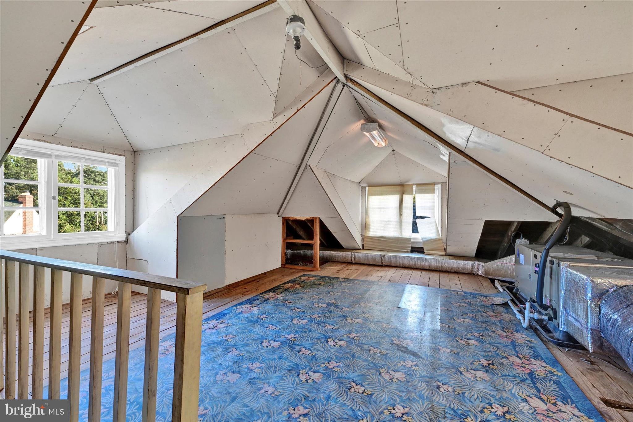 WEST HILLS - Residential