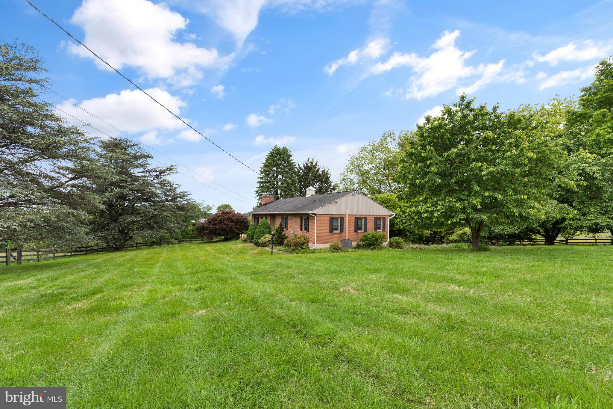 MADONNA - Residential