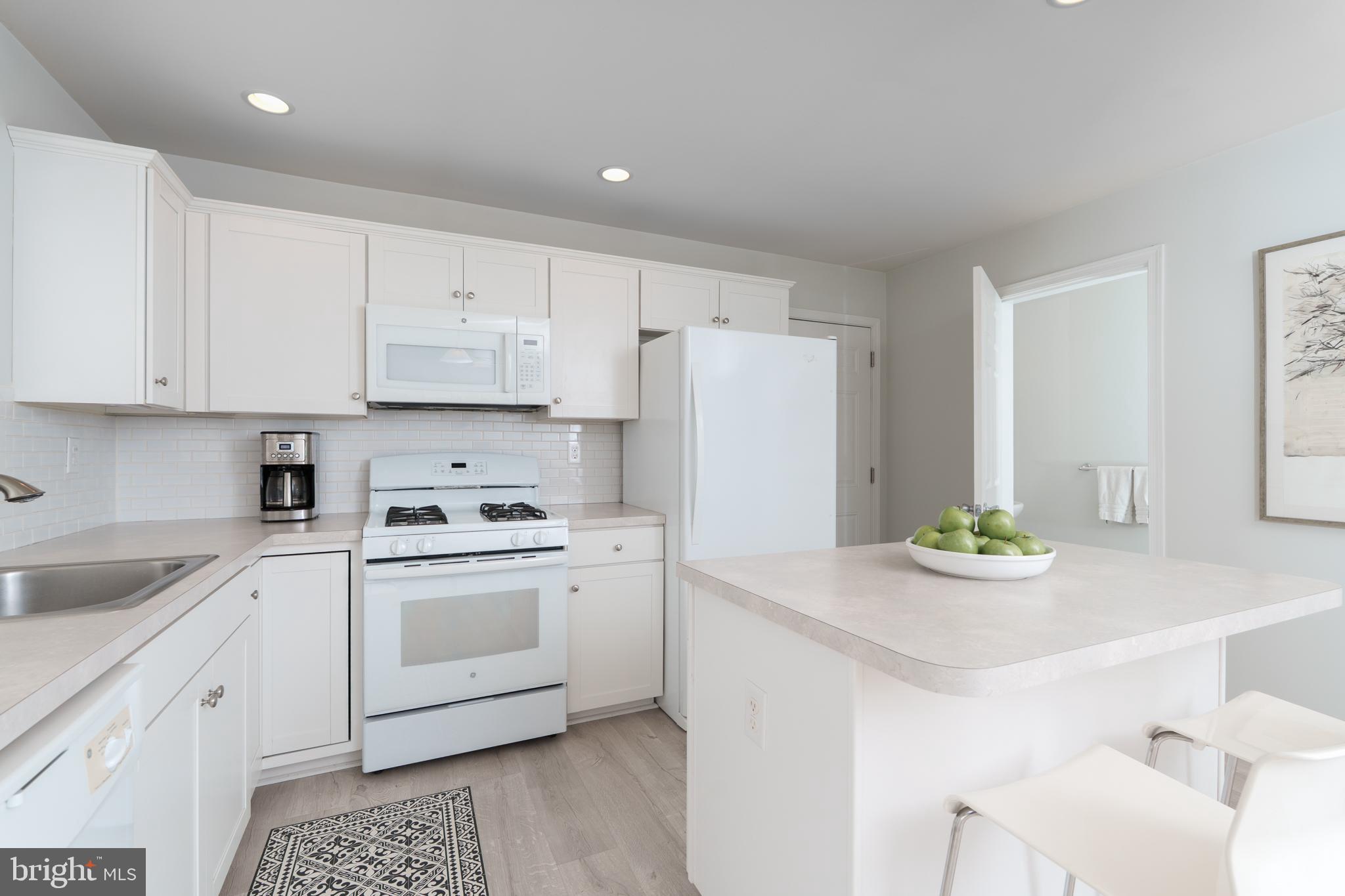 KINGS GRANT - Residential