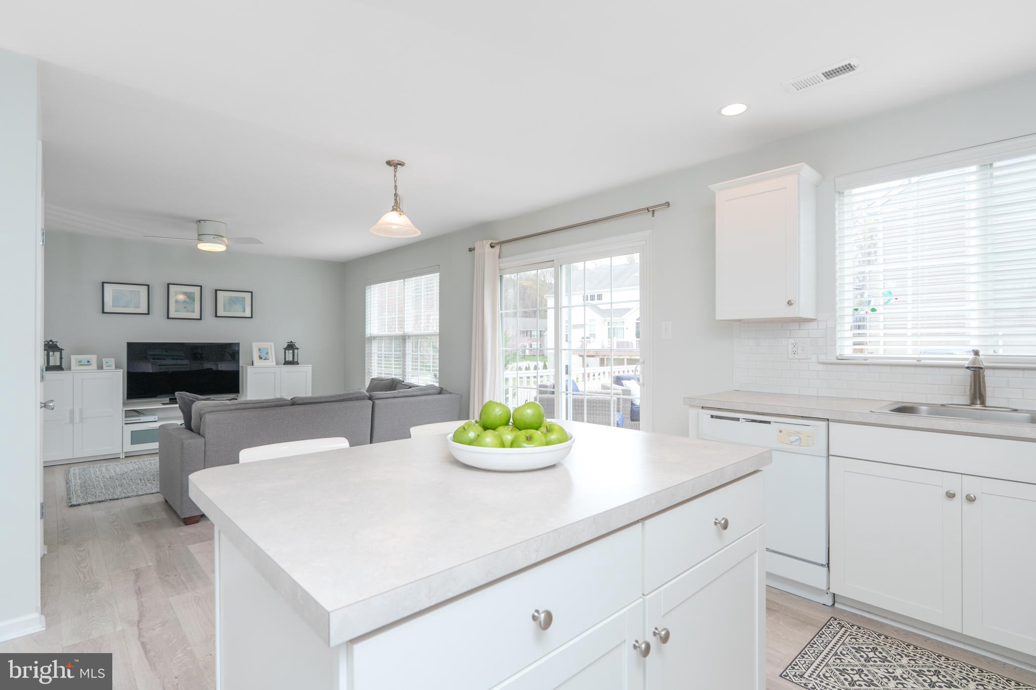 KINGS GRANT - Residential