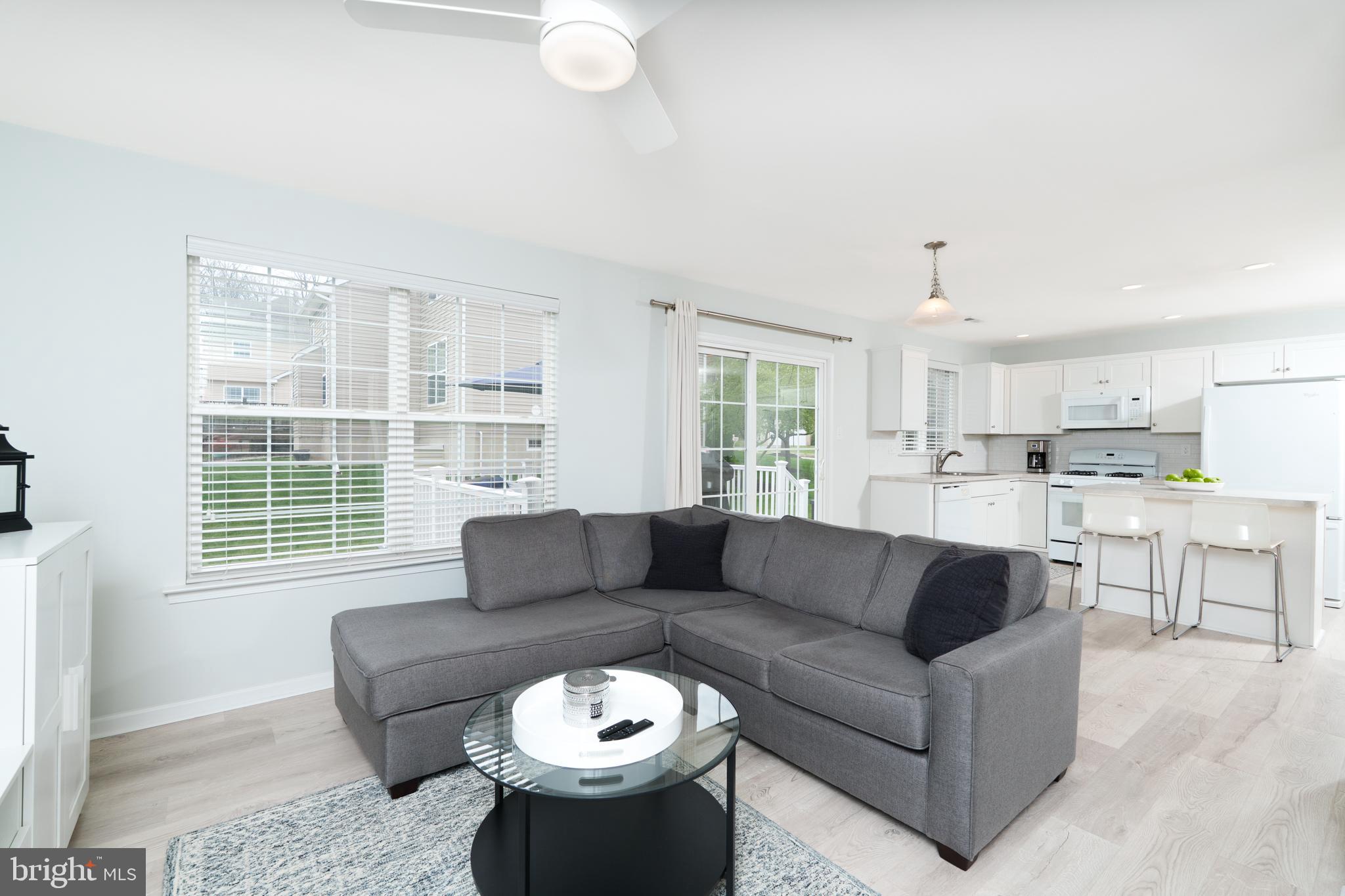 KINGS GRANT - Residential