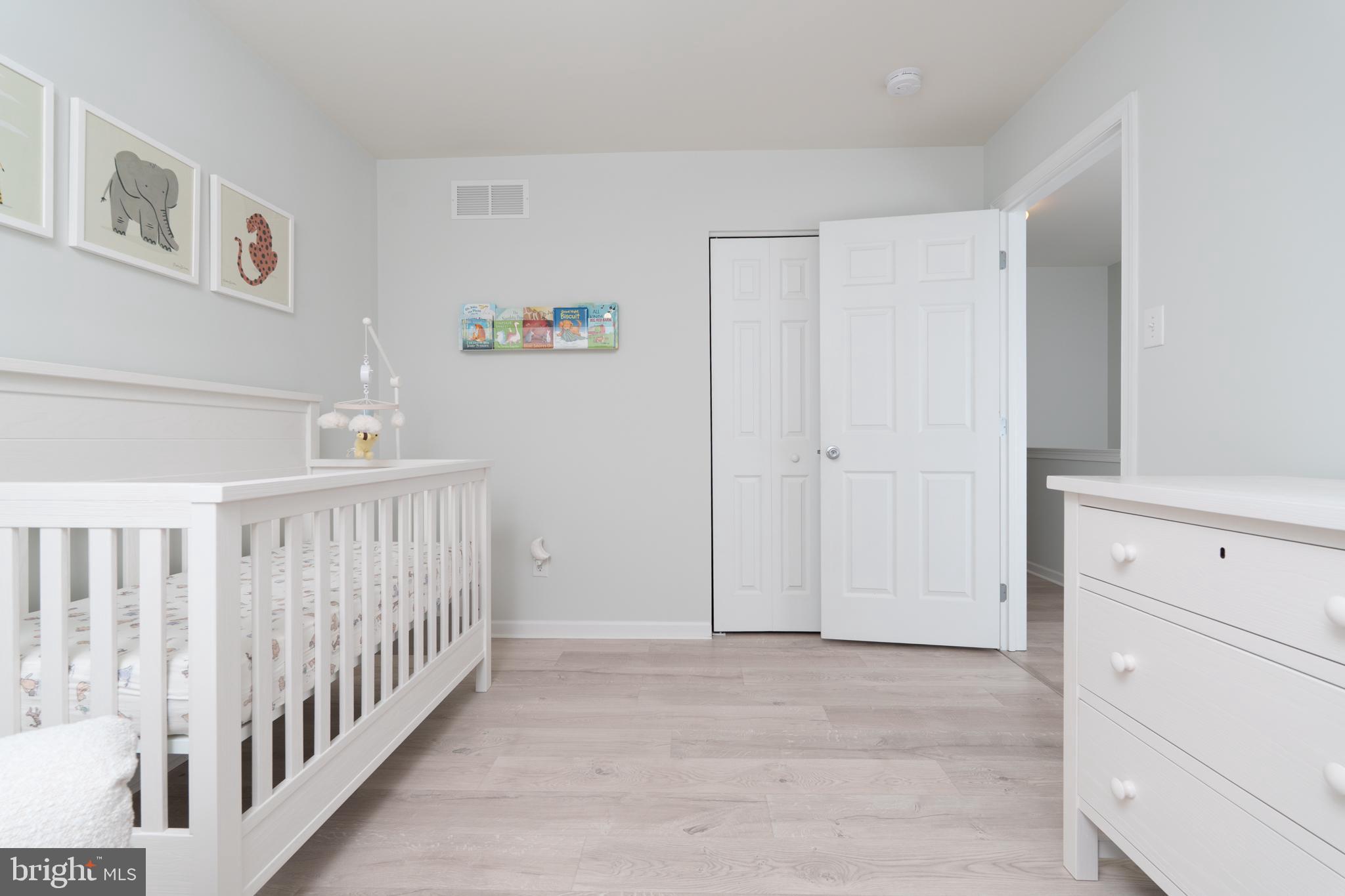 KINGS GRANT - Residential