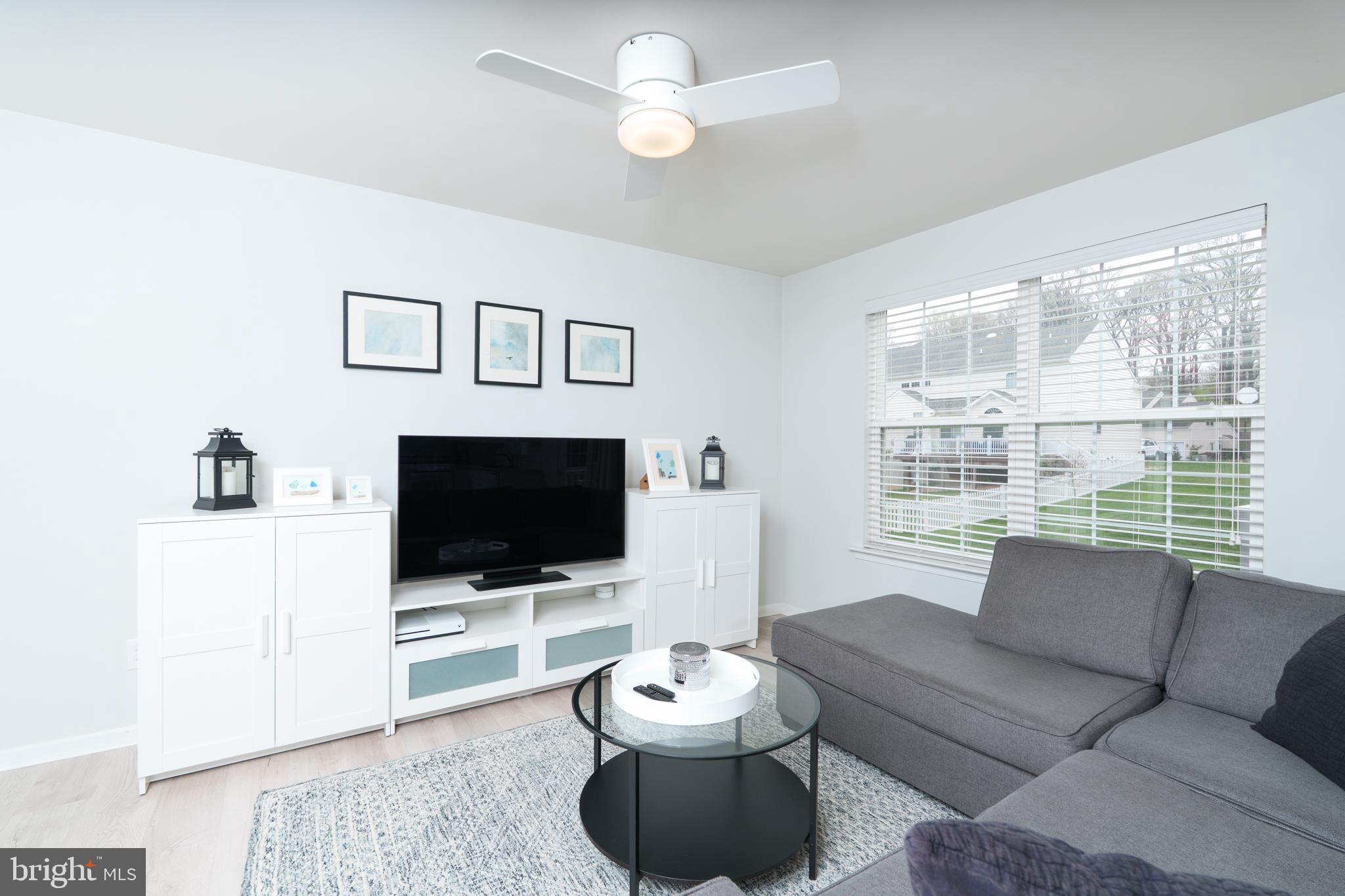 KINGS GRANT - Residential