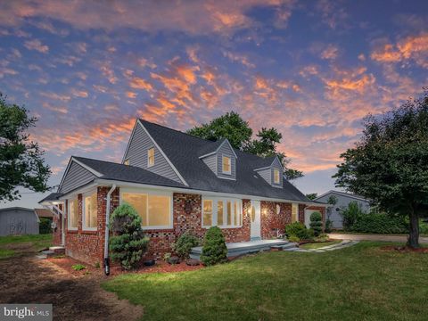 1607 W FURNACE BRANCH ROAD GLEN BURNIE MD 21061