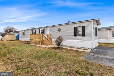 Mobile Home For Sale - 1211 Donna Marie Way<br/> BEAR, DE 19701