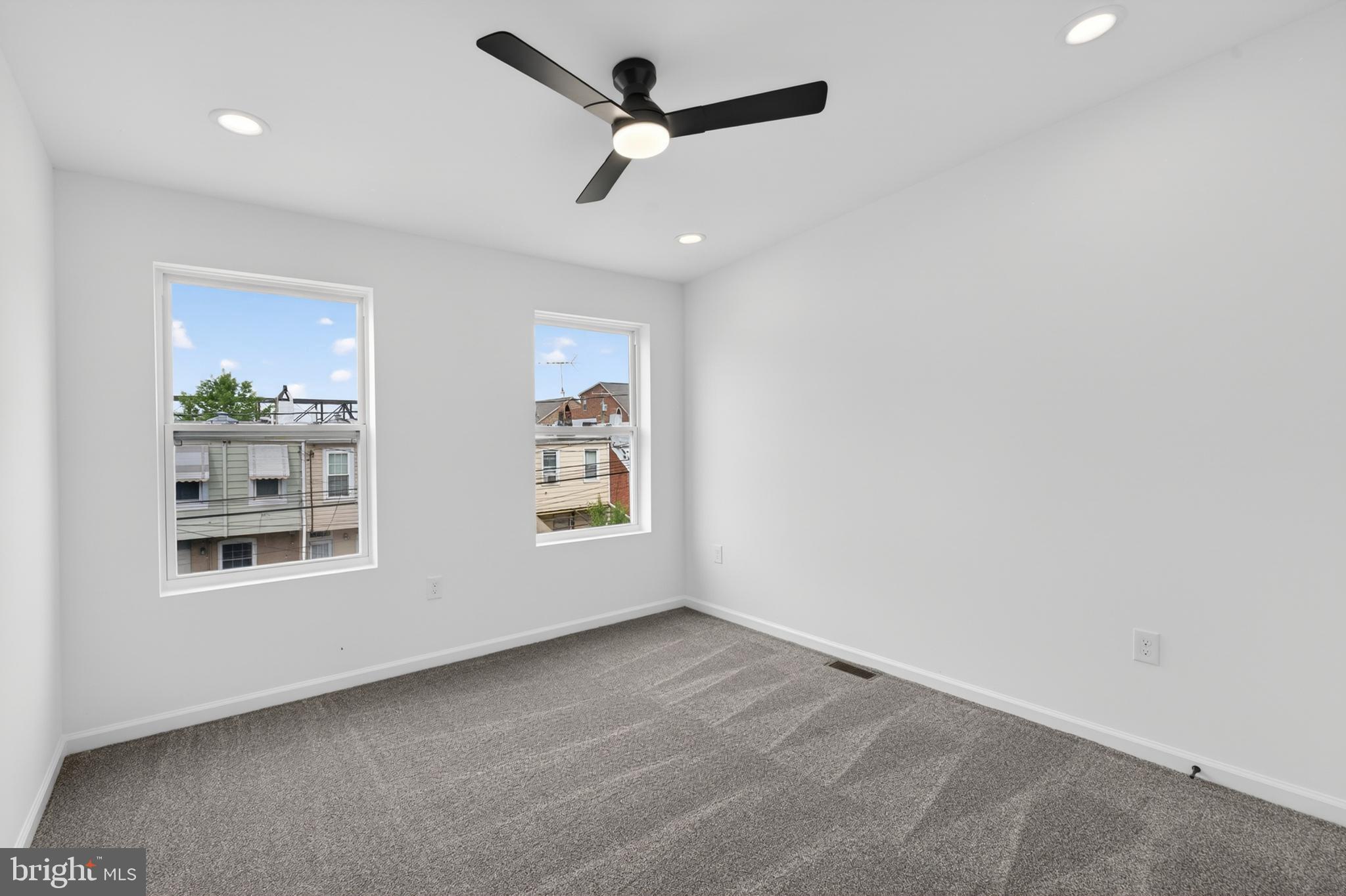 GREEKTOWN - Residential