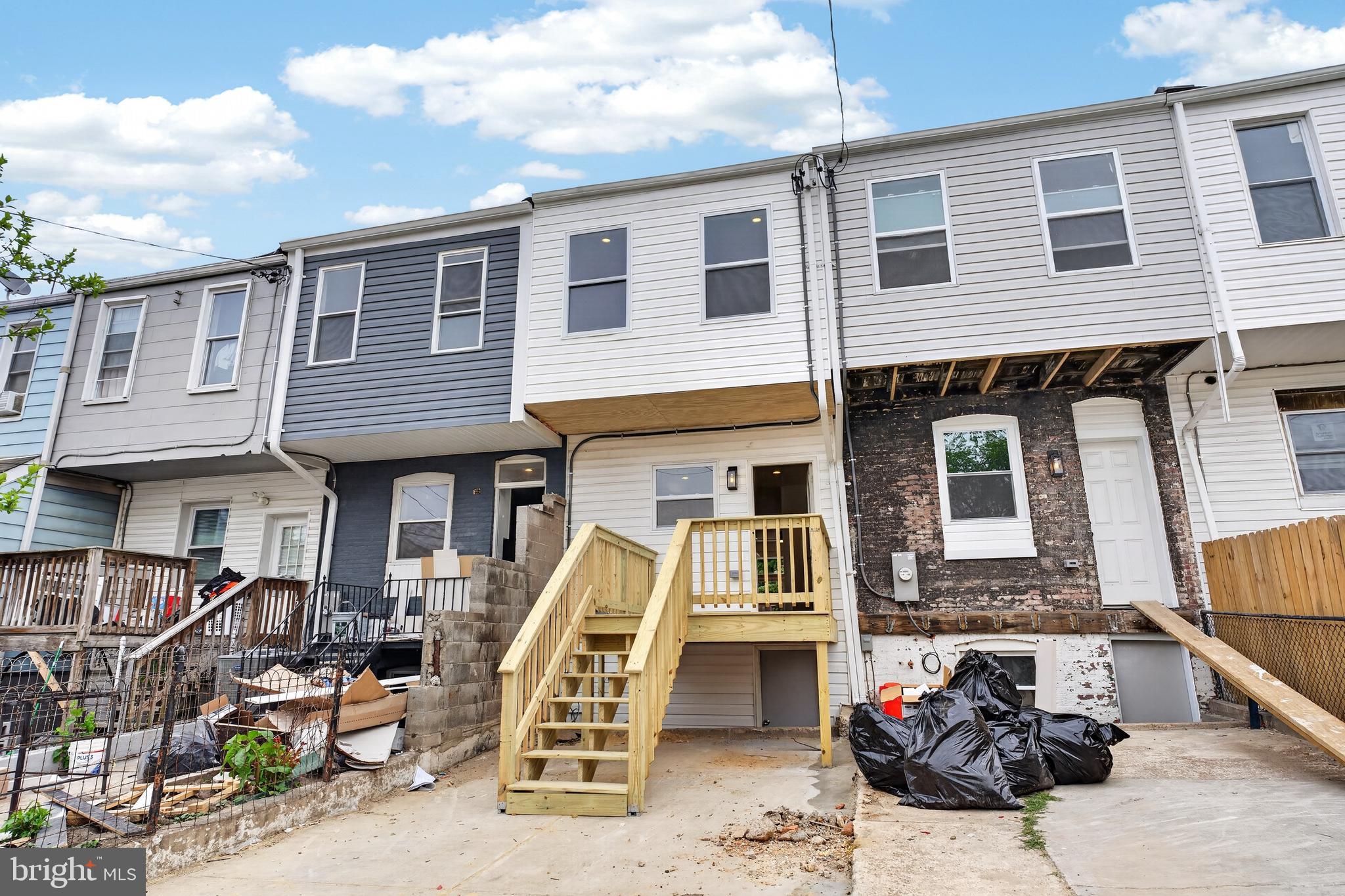 GREEKTOWN - Residential