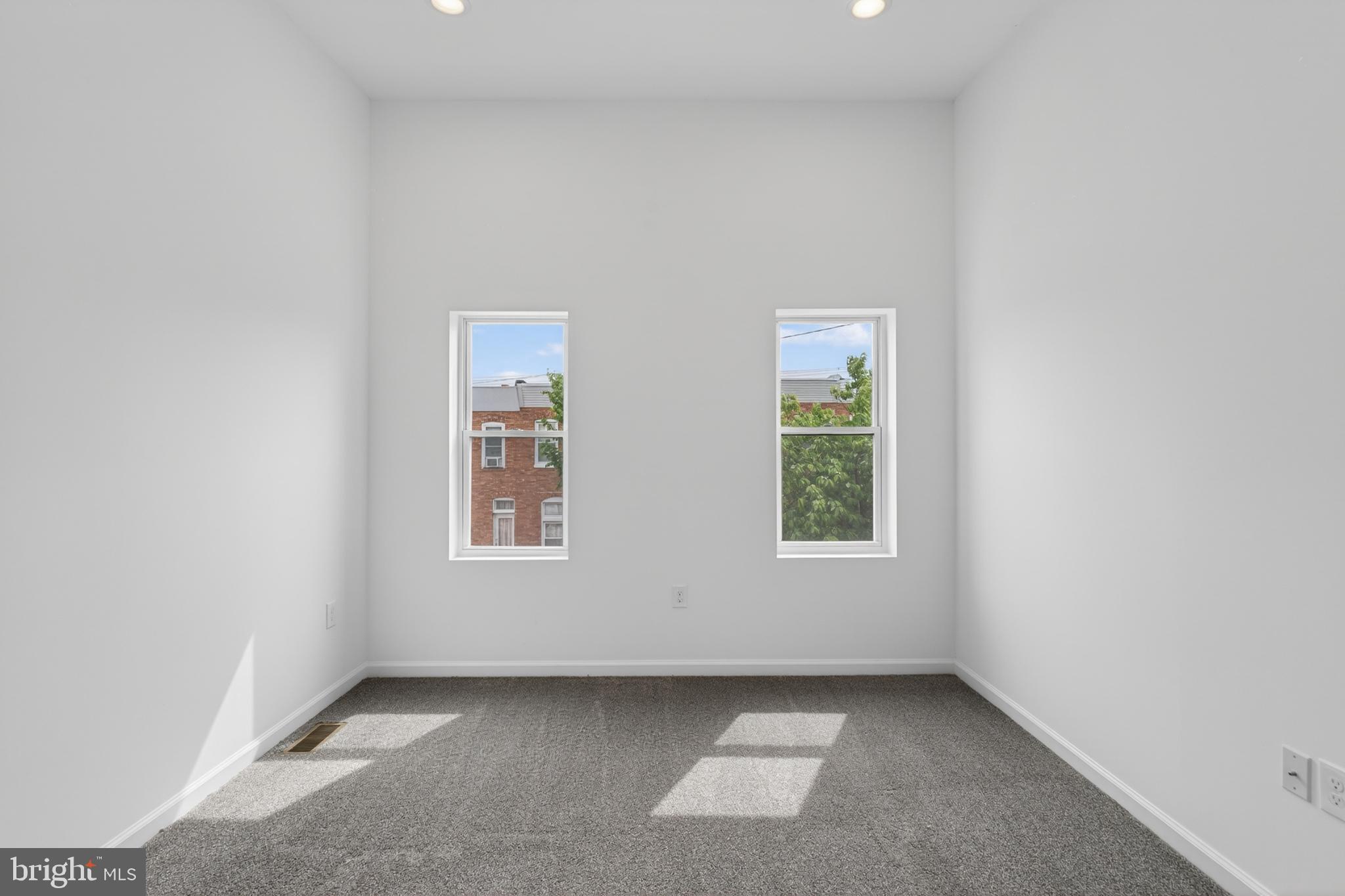 GREEKTOWN - Residential