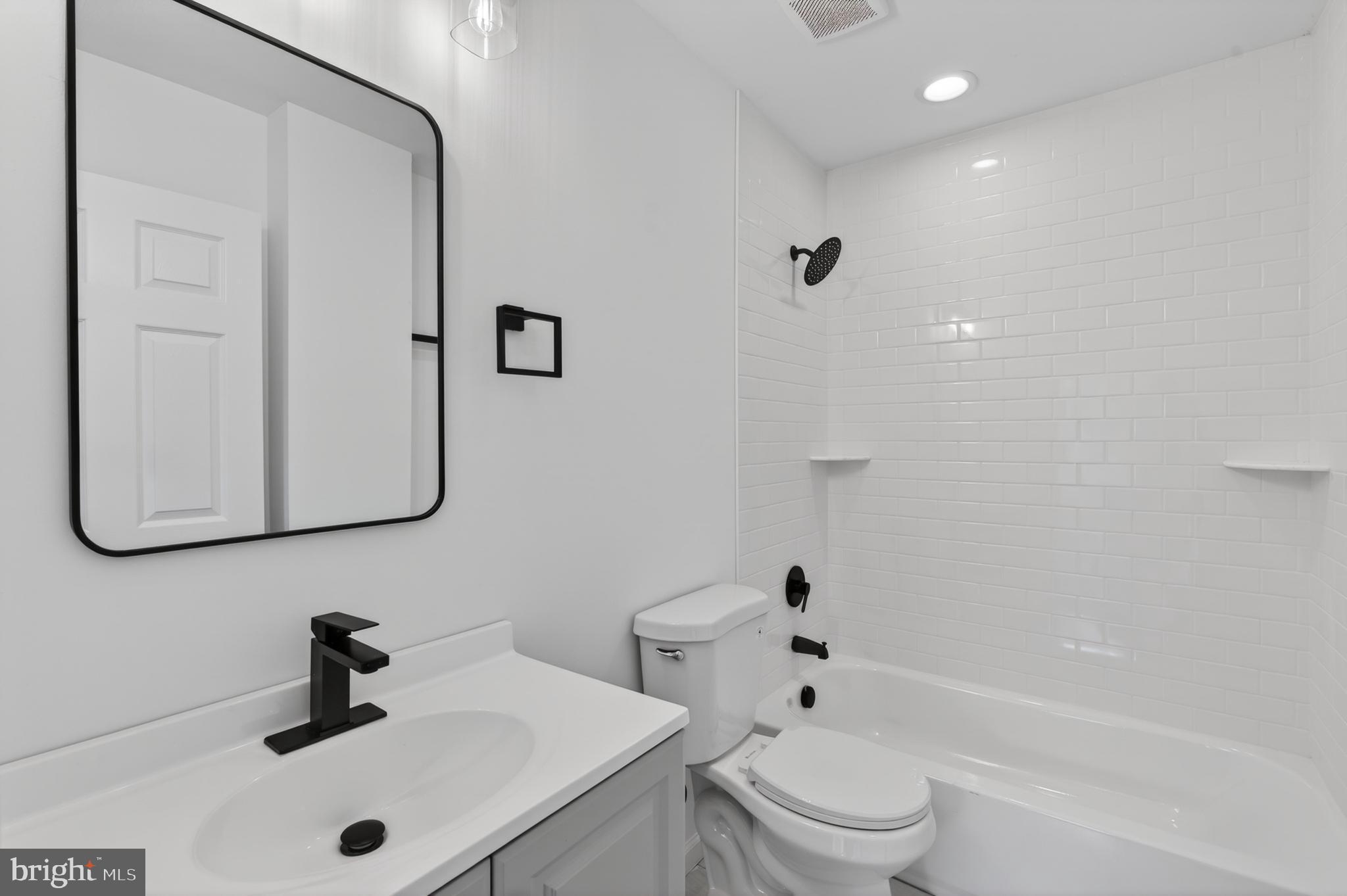GREEKTOWN - Residential