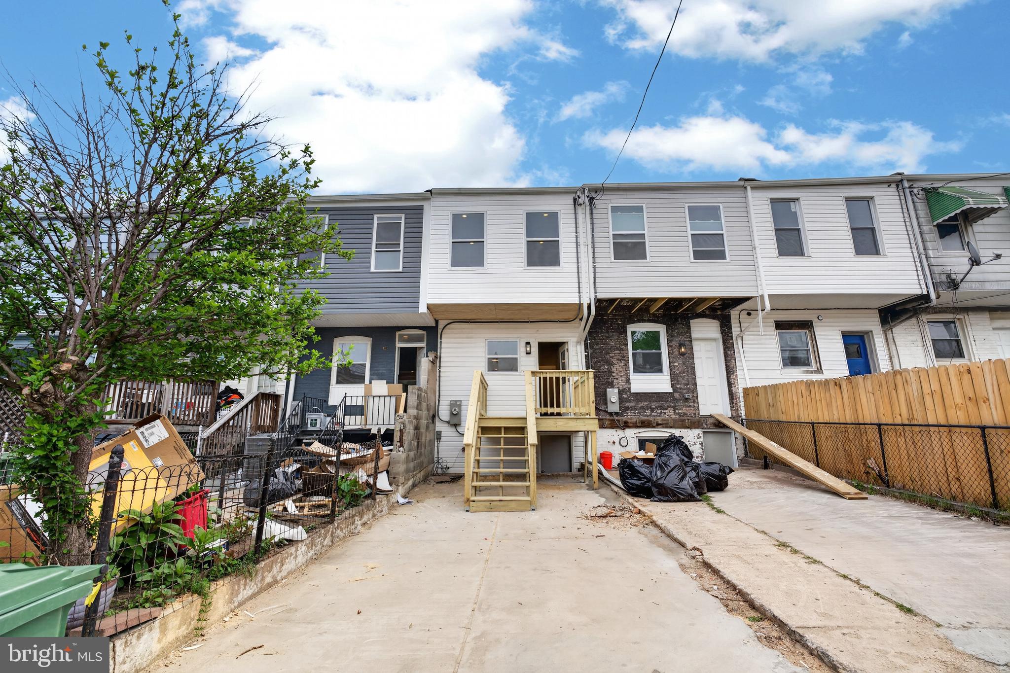 GREEKTOWN - Residential